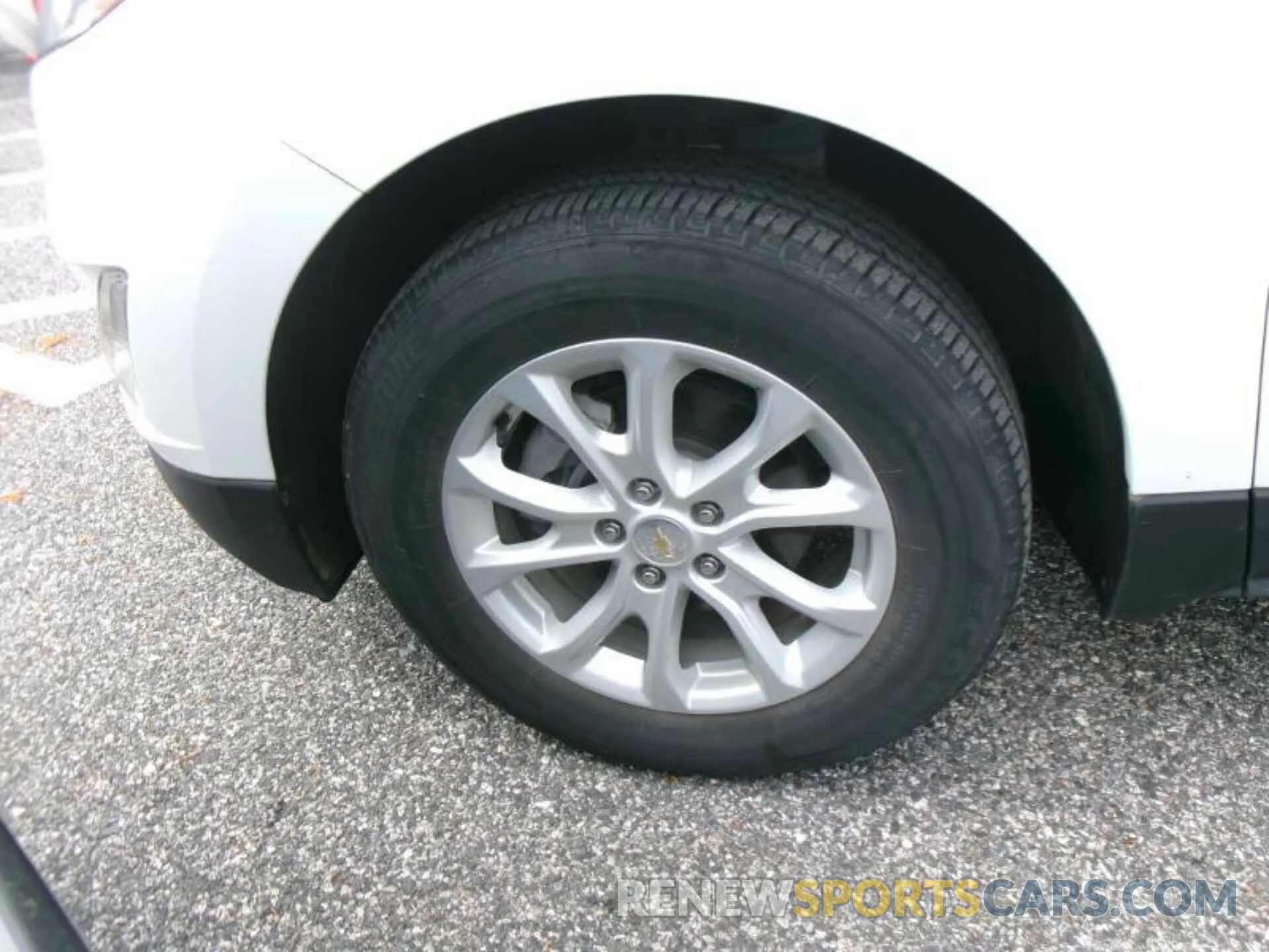 10 fotografías del automóvil dañado 2GNAXSEV2K6211475 CHEVROLET EQUINOX 2019
