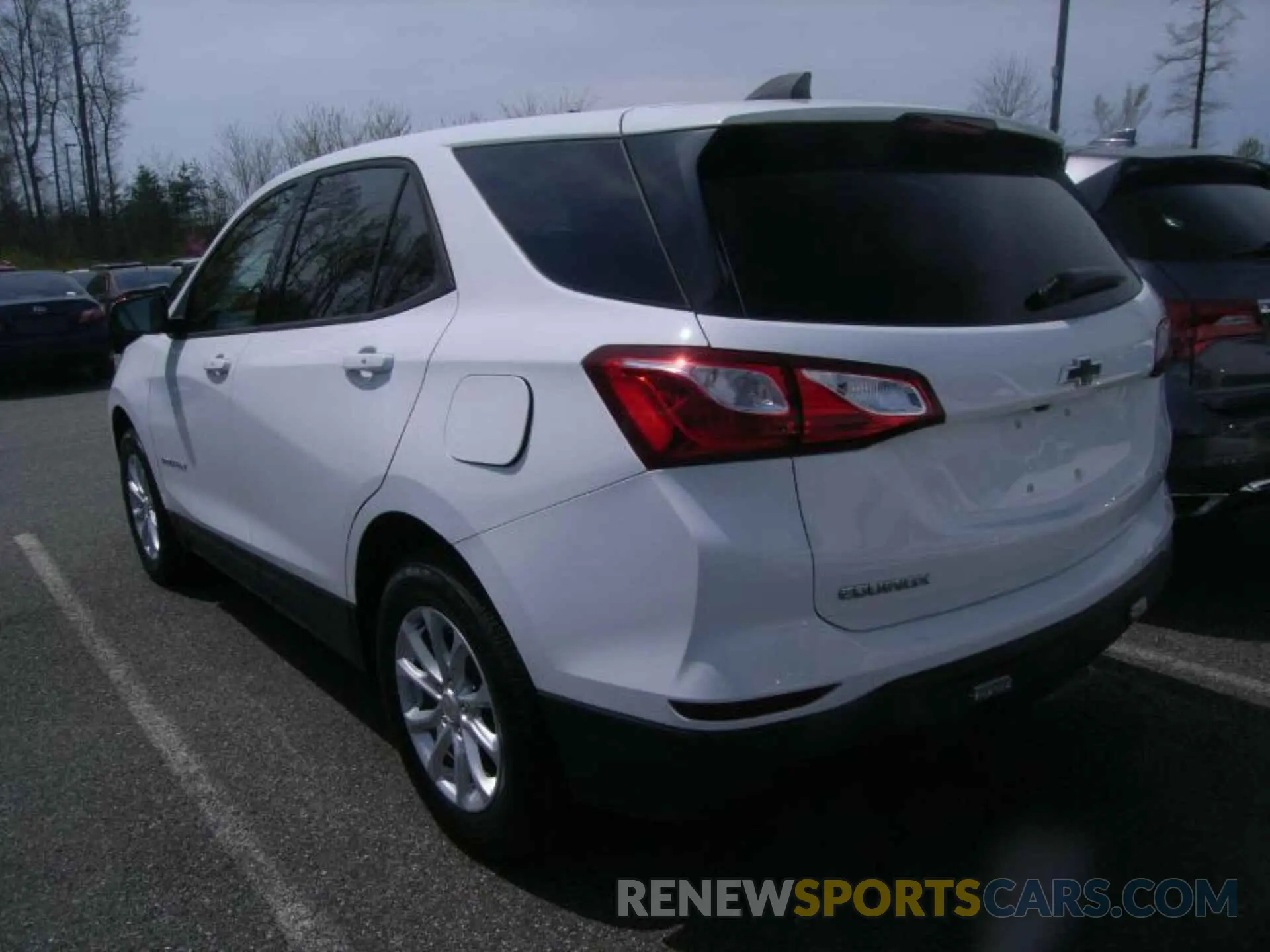 8 fotografías del automóvil dañado 2GNAXSEV2K6211475 CHEVROLET EQUINOX 2019