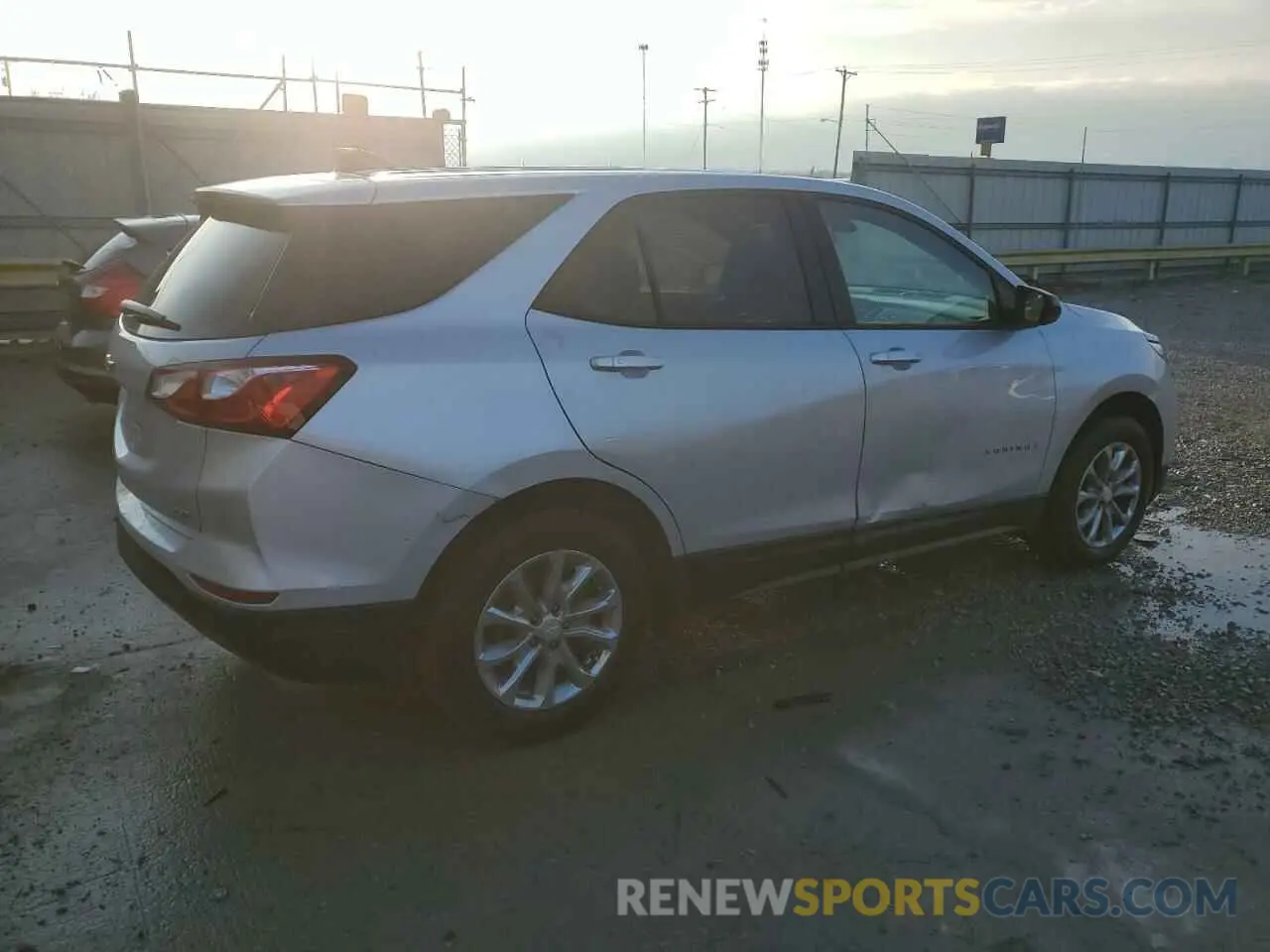 3 fotografías del automóvil dañado 2GNAXSEV3K6216555 CHEVROLET EQUINOX 2019