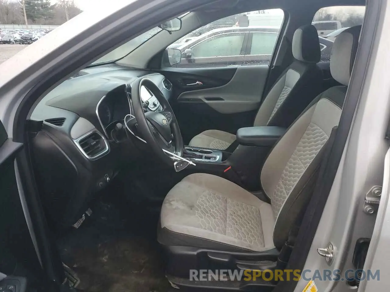 7 fotografías del automóvil dañado 2GNAXSEV3K6216555 CHEVROLET EQUINOX 2019