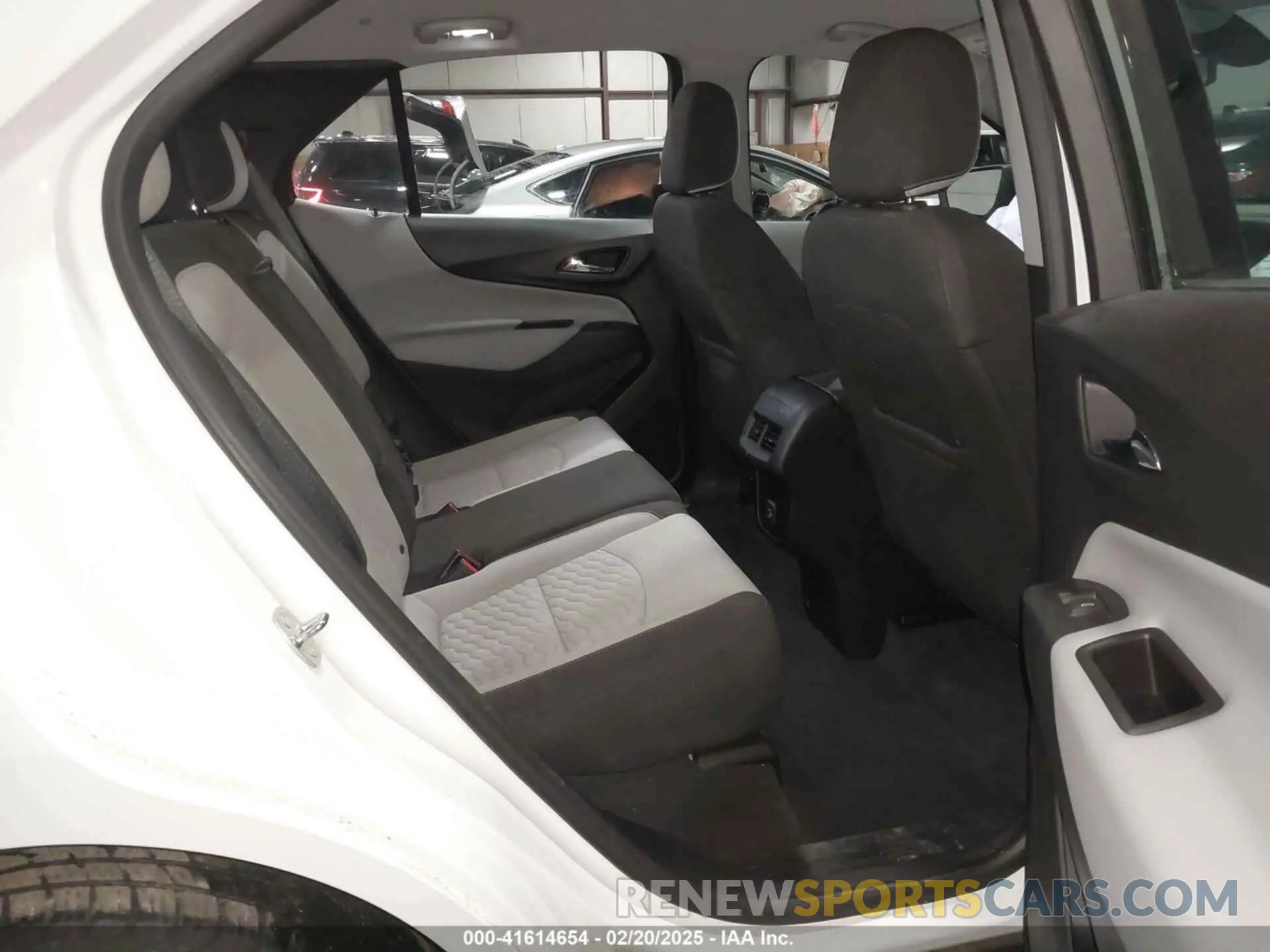 8 fotografías del automóvil dañado 2GNAXSEV3K6273841 CHEVROLET EQUINOX 2019
