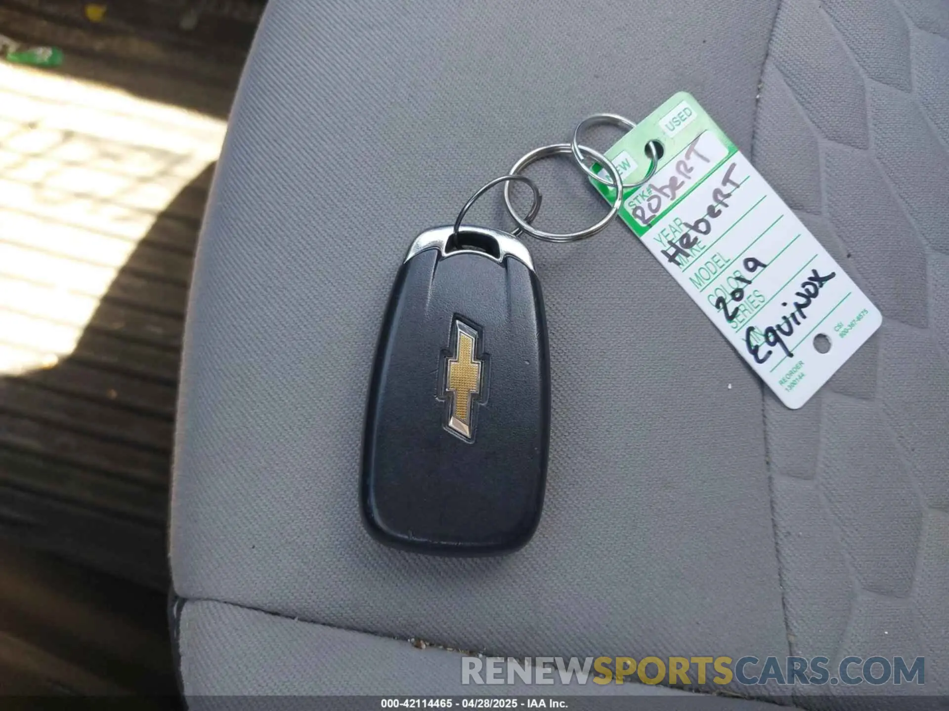 11 fotografías del automóvil dañado 2GNAXSEV4K6110423 CHEVROLET EQUINOX 2019