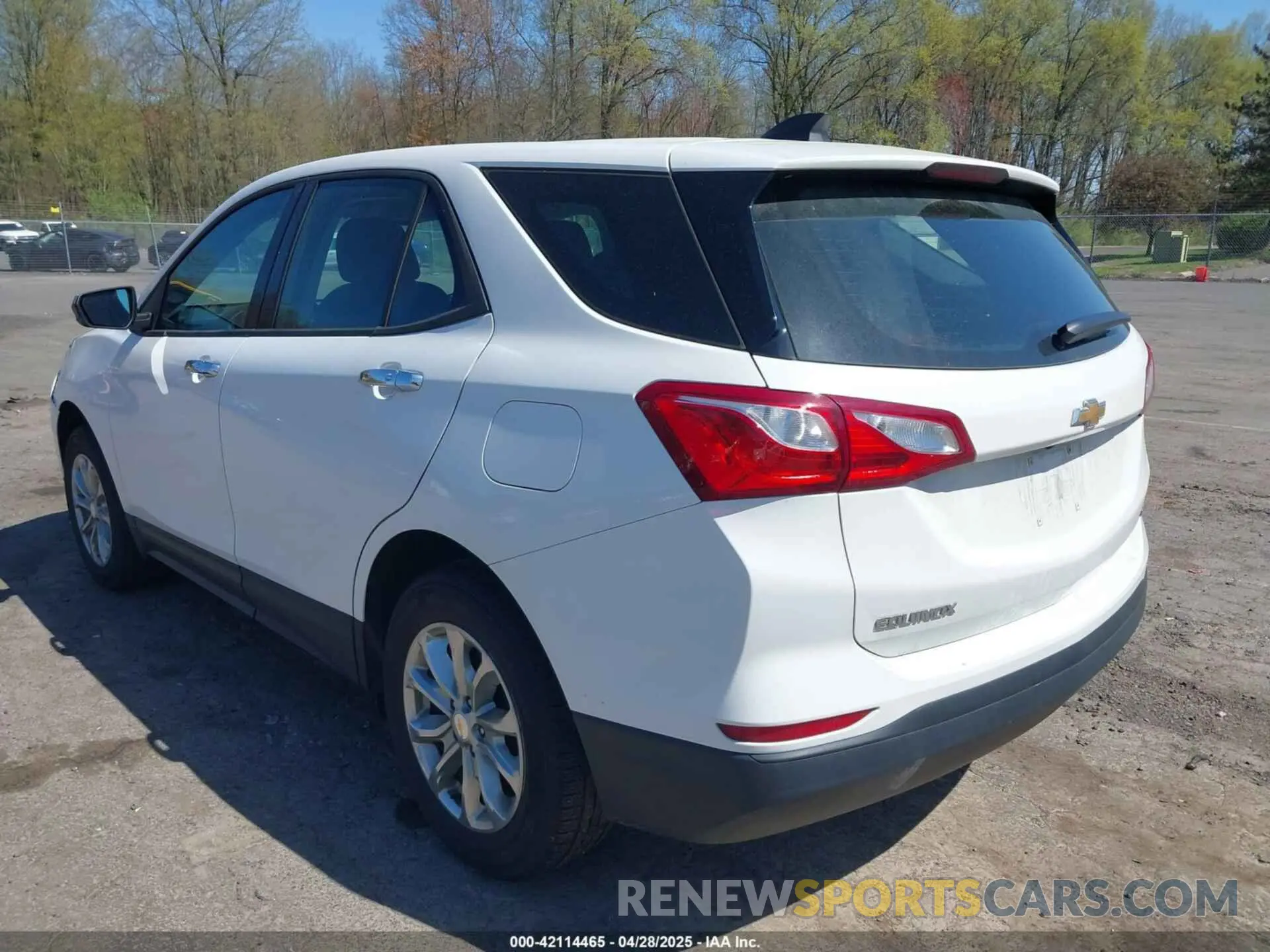 3 fotografías del automóvil dañado 2GNAXSEV4K6110423 CHEVROLET EQUINOX 2019