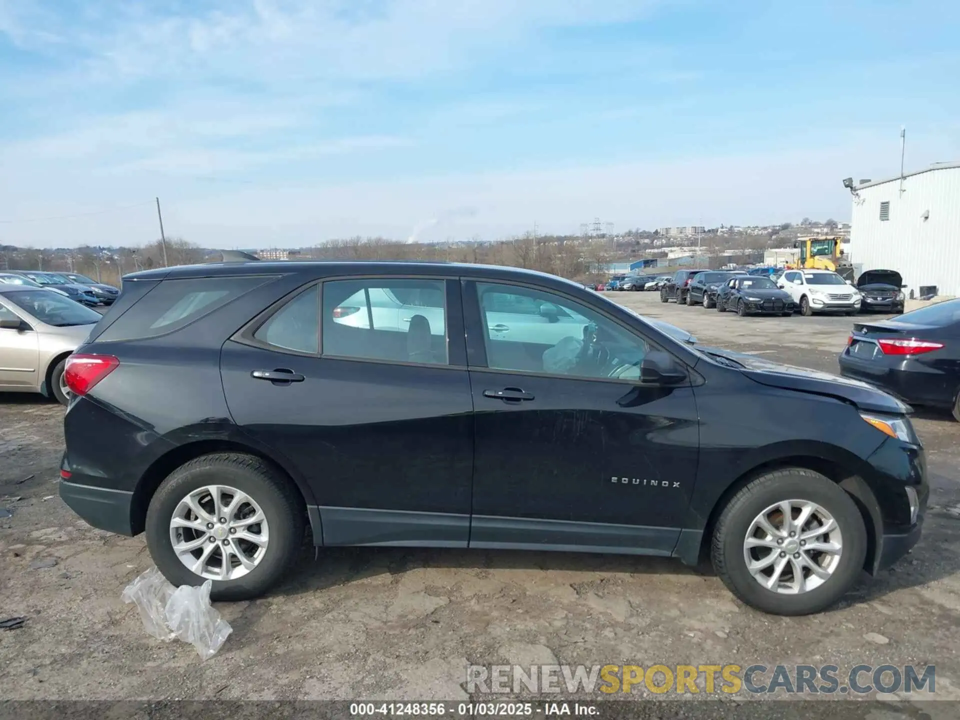 13 fotografías del automóvil dañado 2GNAXSEV4K6175532 CHEVROLET EQUINOX 2019