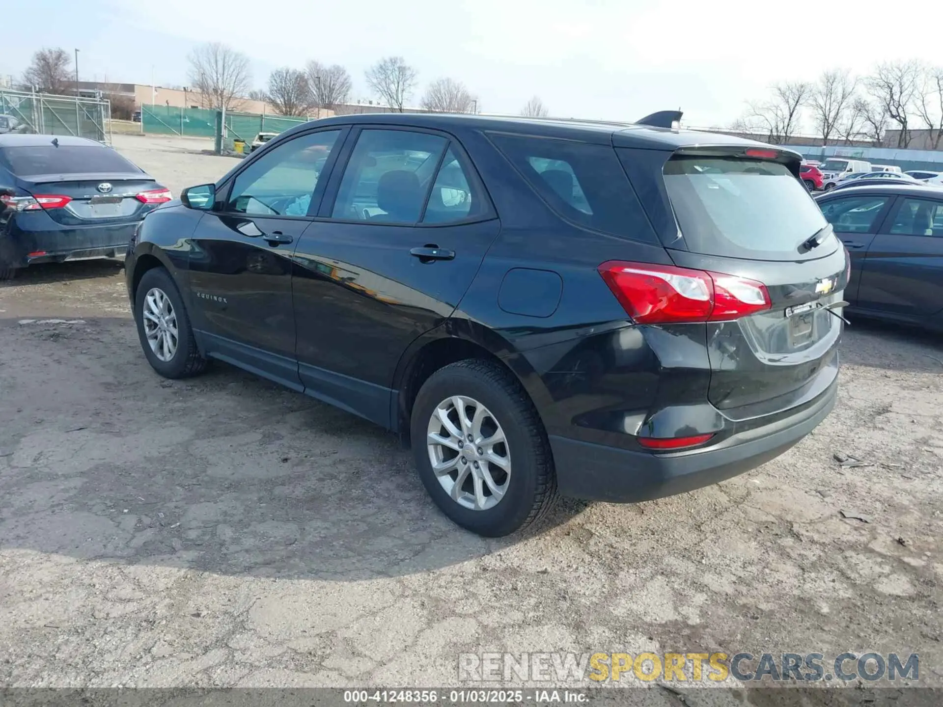 3 fotografías del automóvil dañado 2GNAXSEV4K6175532 CHEVROLET EQUINOX 2019