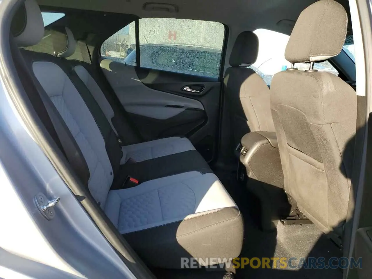 11 fotografías del automóvil dañado 2GNAXSEV7K6287886 CHEVROLET EQUINOX 2019