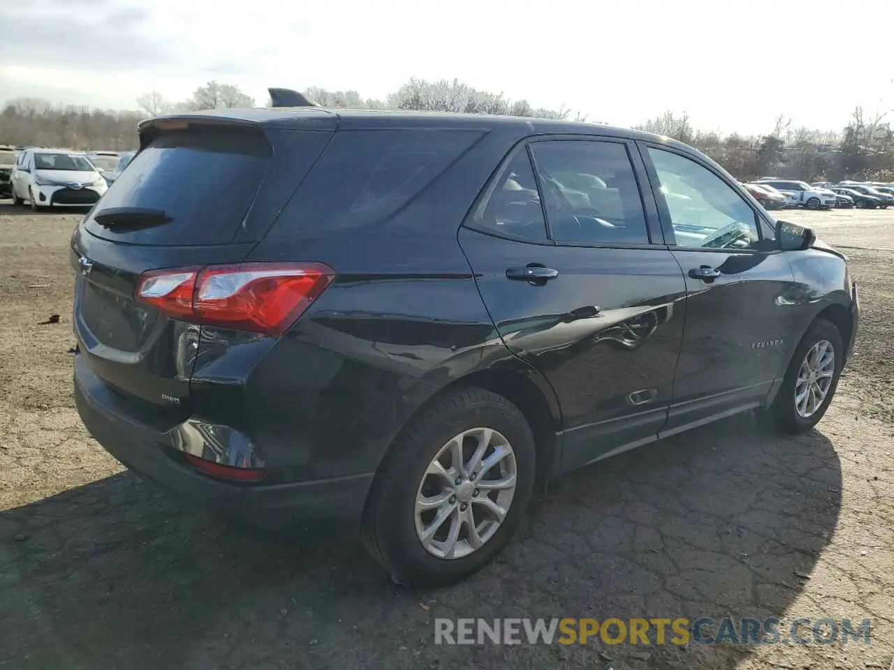 3 fotografías del automóvil dañado 2GNAXSEV9K6256123 CHEVROLET EQUINOX 2019