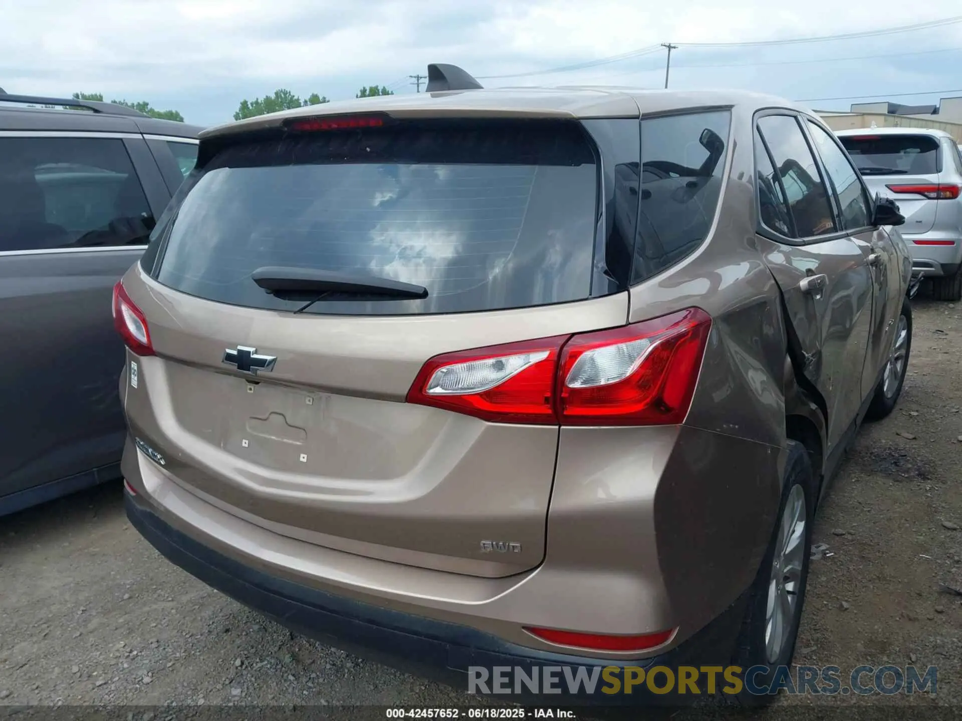 4 fotografías del automóvil dañado 2GNAXSEV9K6288151 CHEVROLET EQUINOX 2019