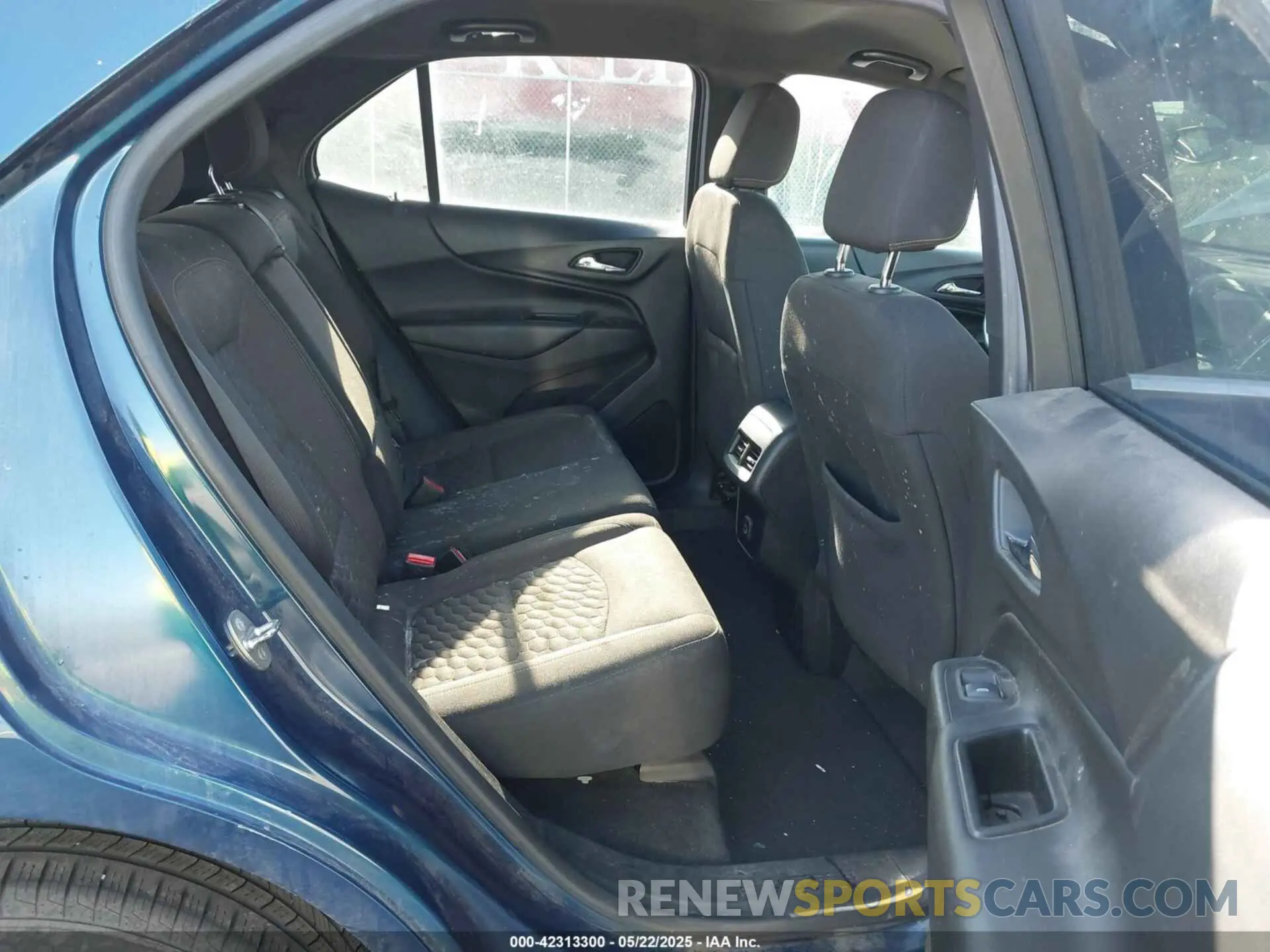 8 fotografías del automóvil dañado 2GNAXTEV0K6138242 CHEVROLET EQUINOX 2019