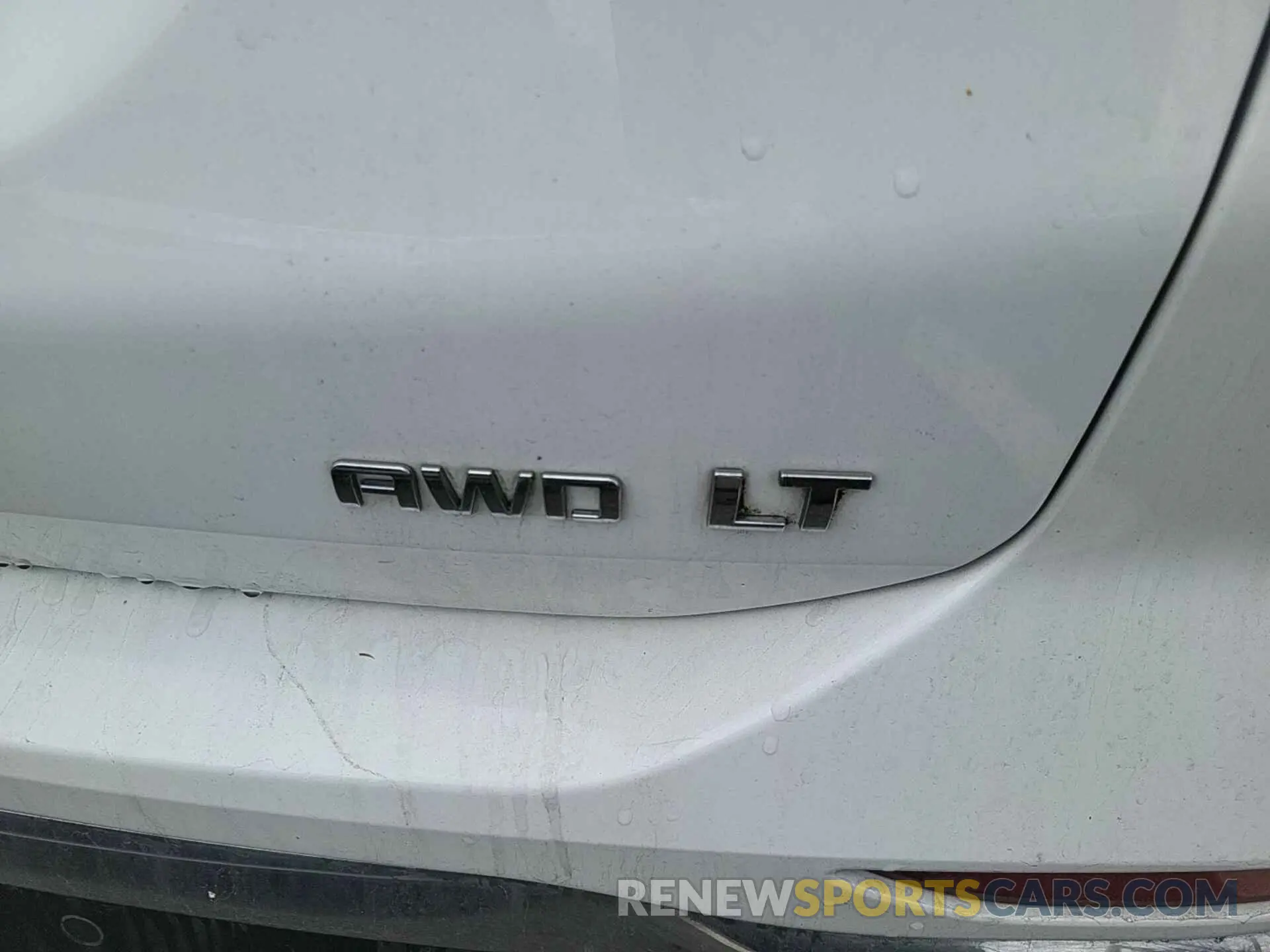 3 fotografías del automóvil dañado 2GNAXTEV0K6217846 CHEVROLET EQUINOX 2019
