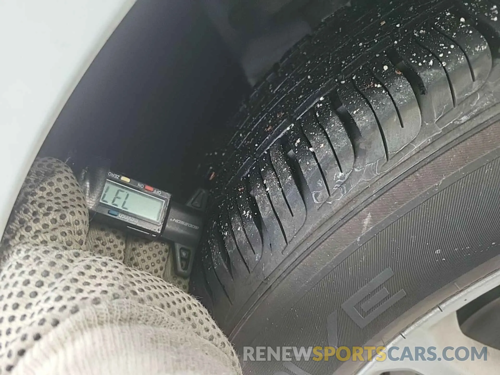 7 fotografías del automóvil dañado 2GNAXTEV0K6217846 CHEVROLET EQUINOX 2019