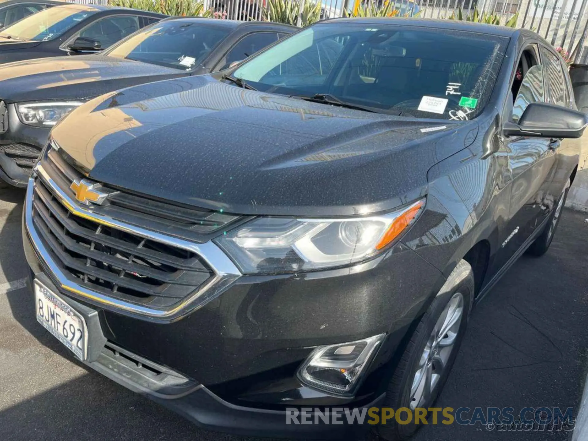 4 fotografías del automóvil dañado 2GNAXTEV2K6264618 CHEVROLET EQUINOX 2019