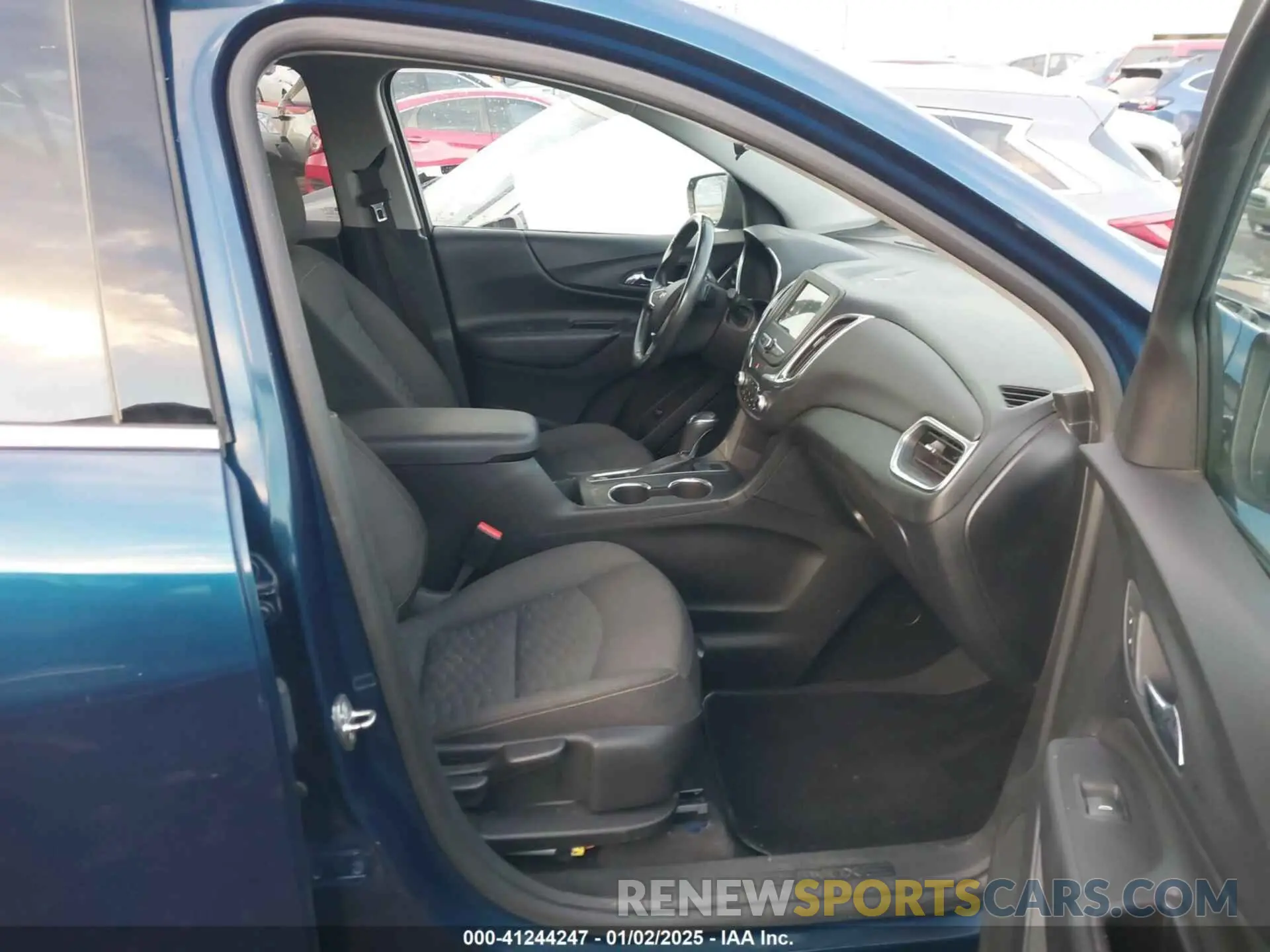 5 fotografías del automóvil dañado 2GNAXTEV3K6236066 CHEVROLET EQUINOX 2019