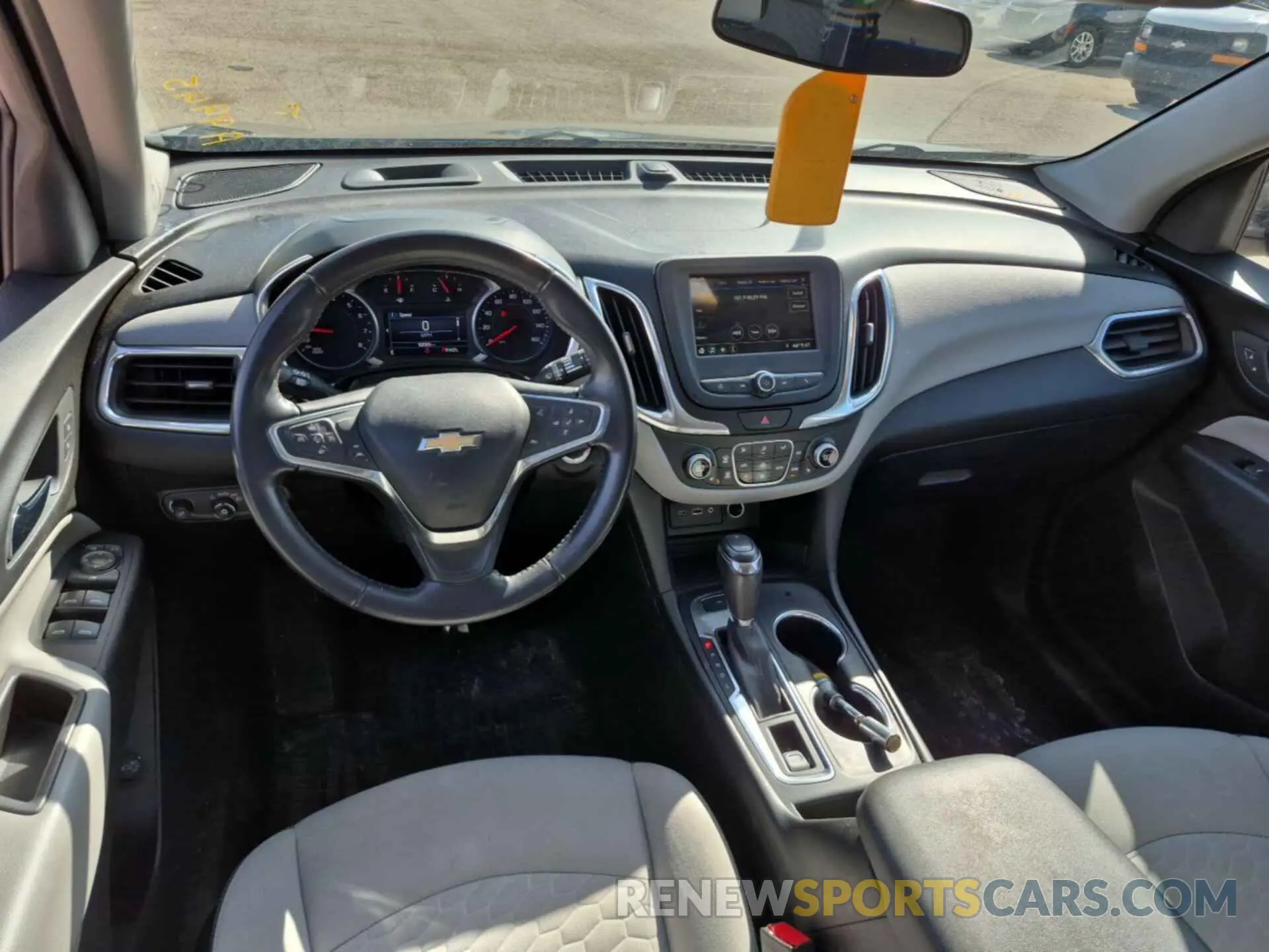 15 fotografías del automóvil dañado 2GNAXTEV5K6257873 CHEVROLET EQUINOX 2019