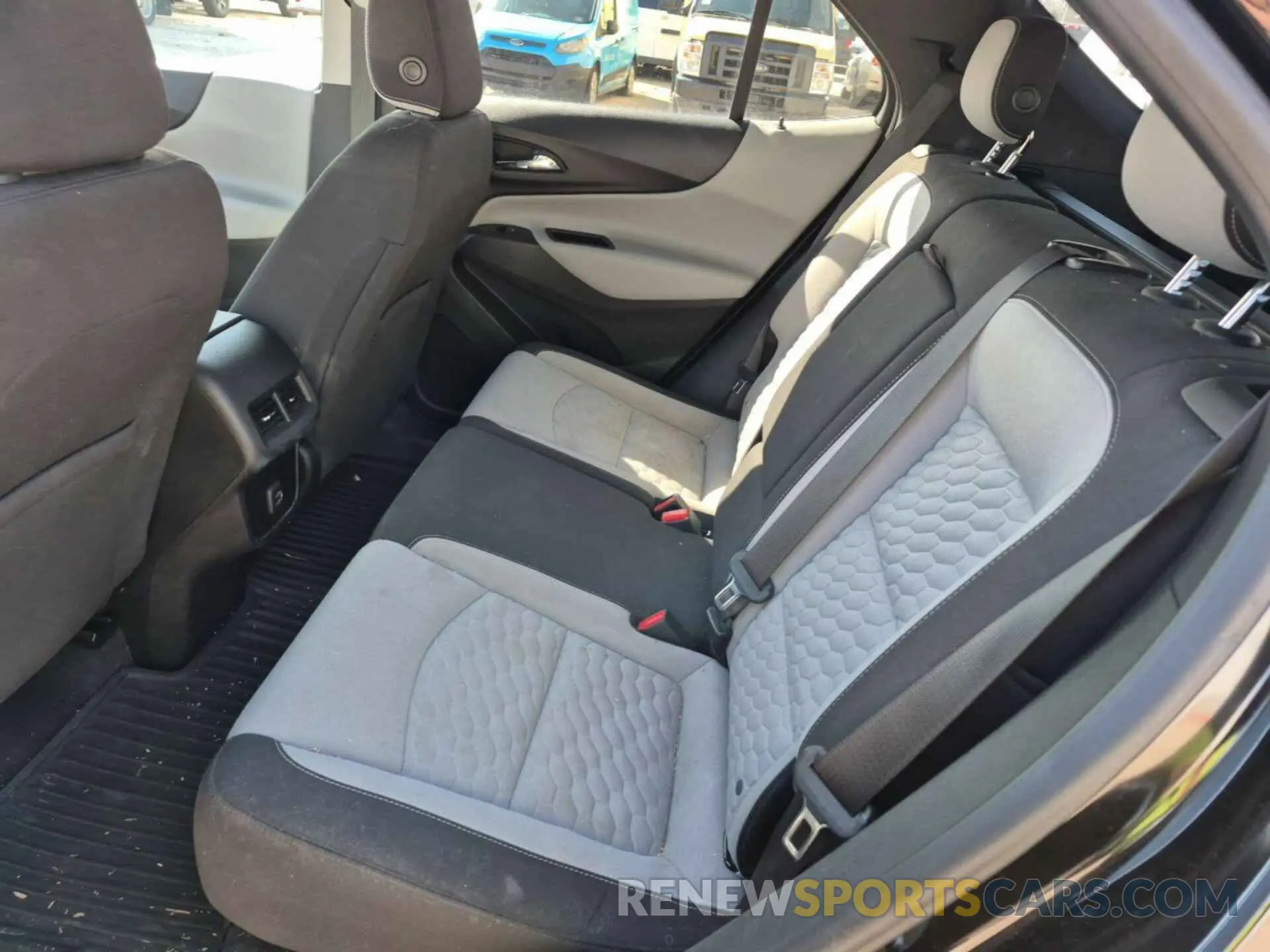 22 fotografías del automóvil dañado 2GNAXTEV5K6257873 CHEVROLET EQUINOX 2019