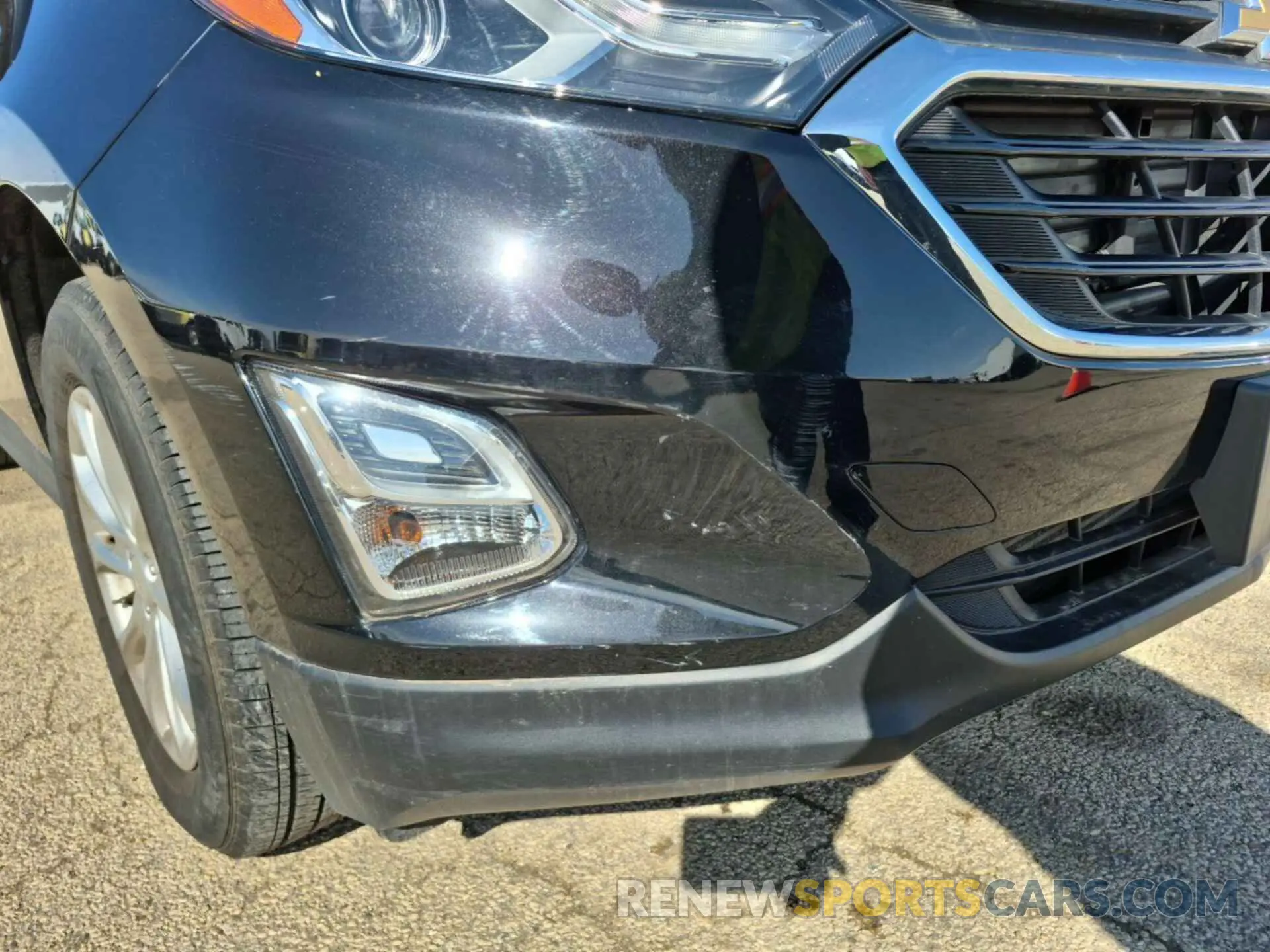 4 fotografías del automóvil dañado 2GNAXTEV5K6257873 CHEVROLET EQUINOX 2019