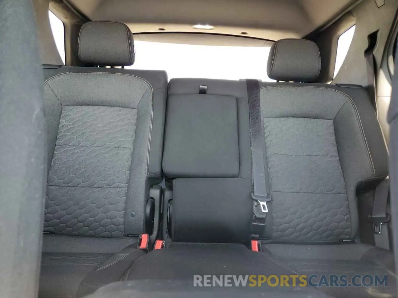 10 fotografías del automóvil dañado 2GNAXTEV5K6259333 CHEVROLET EQUINOX 2019