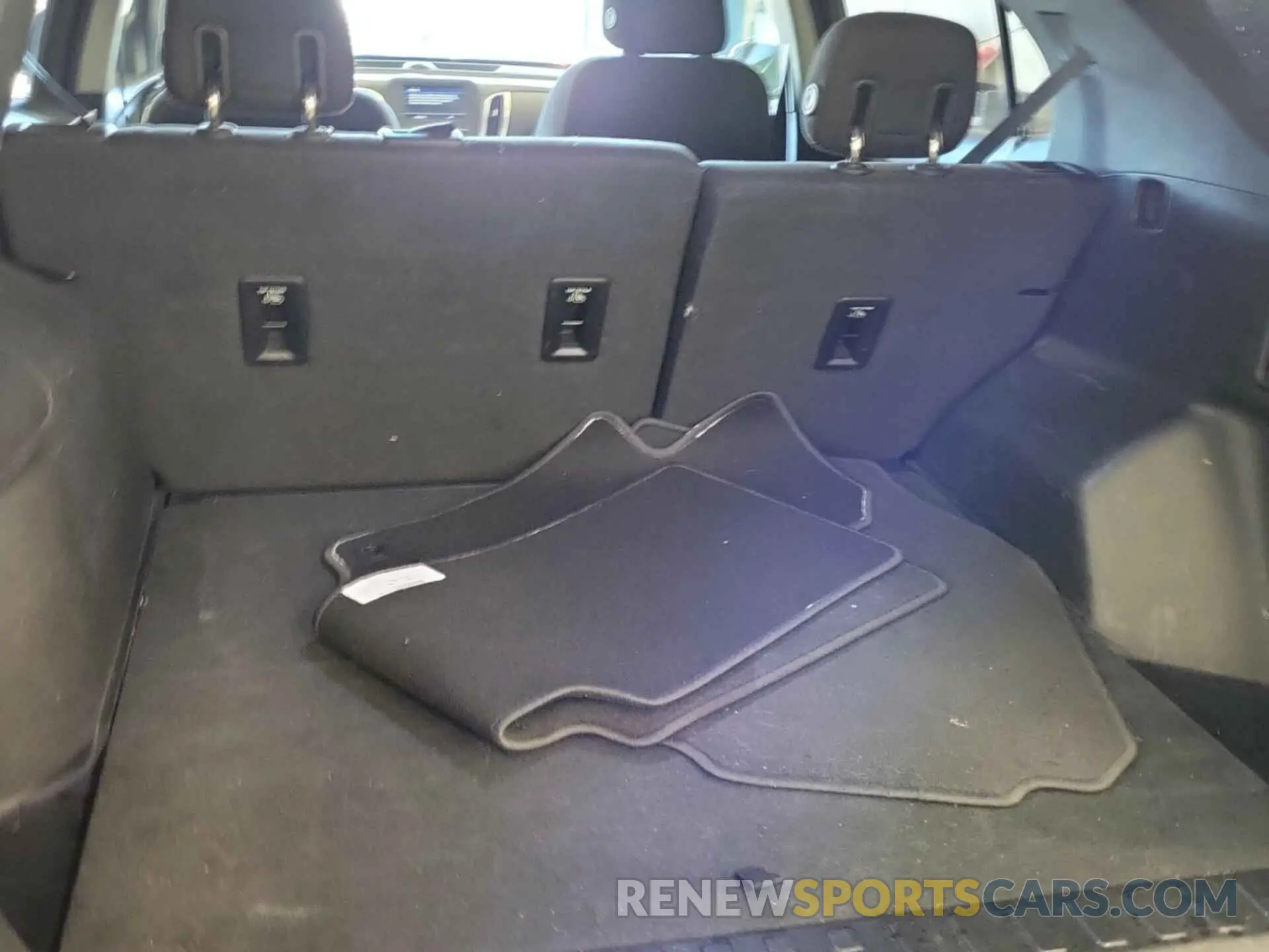 14 fotografías del automóvil dañado 2GNAXTEV6K6166188 CHEVROLET EQUINOX 2019