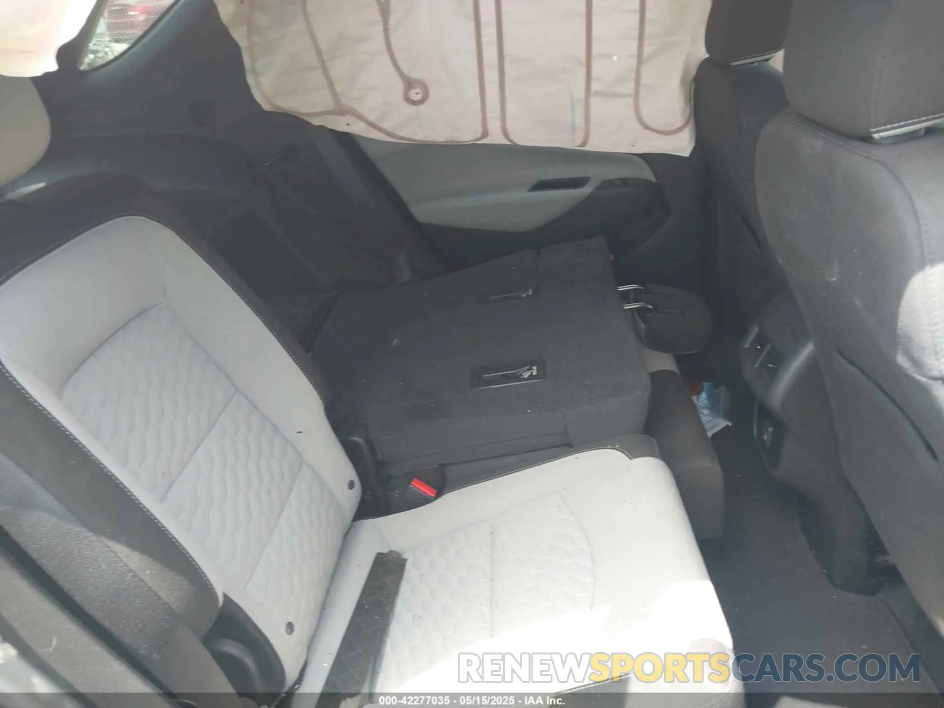 8 fotografías del automóvil dañado 2GNAXTEV6K6190023 CHEVROLET EQUINOX 2019