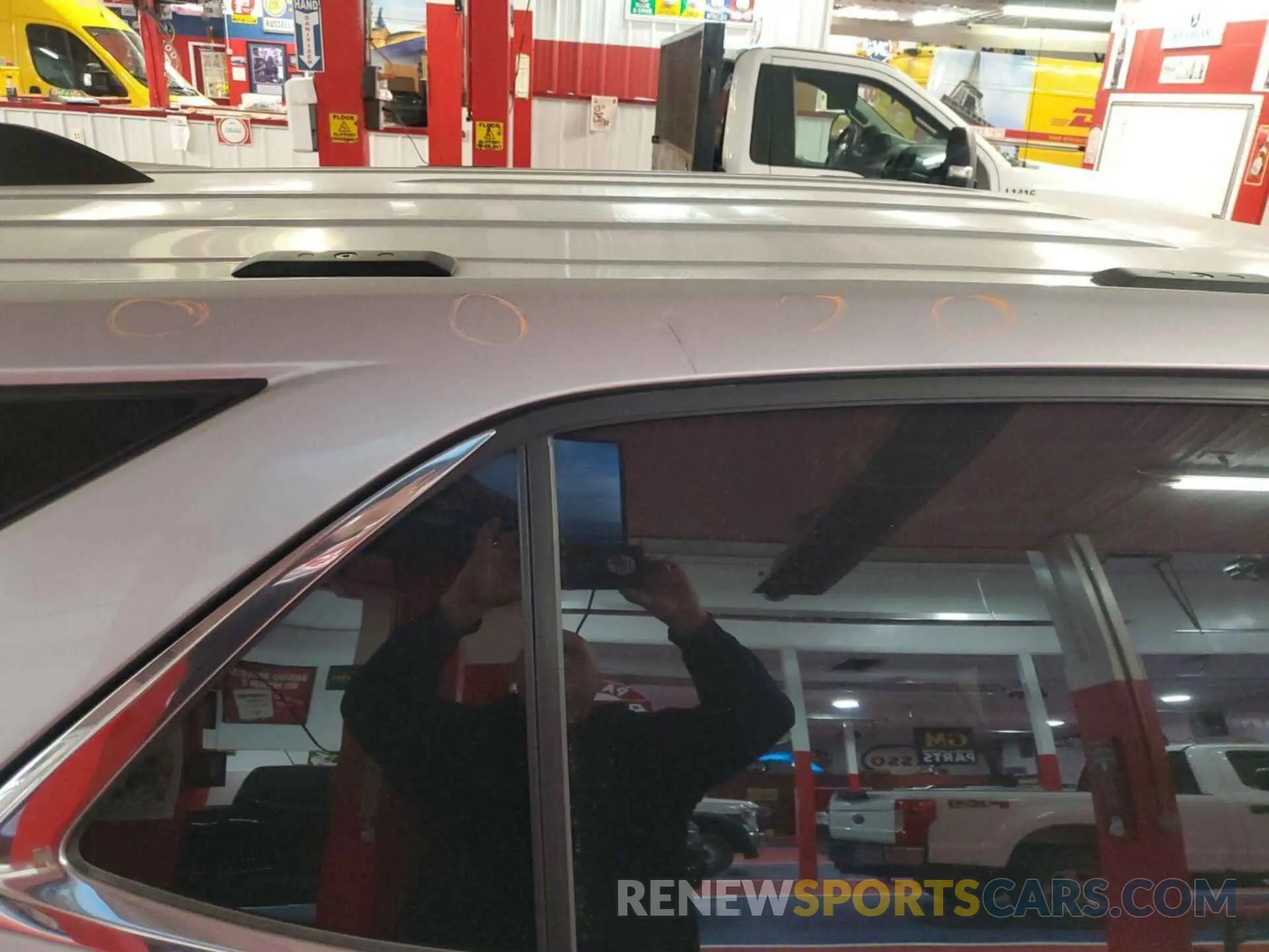 5 fotografías del automóvil dañado 2GNAXTEV6K6260331 CHEVROLET EQUINOX 2019