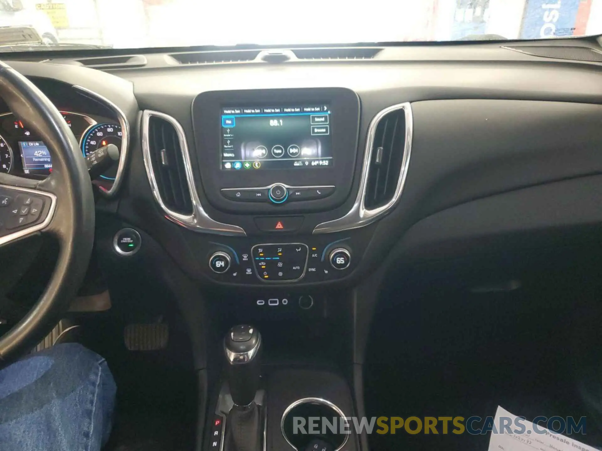 8 fotografías del automóvil dañado 2GNAXTEV6K6260331 CHEVROLET EQUINOX 2019