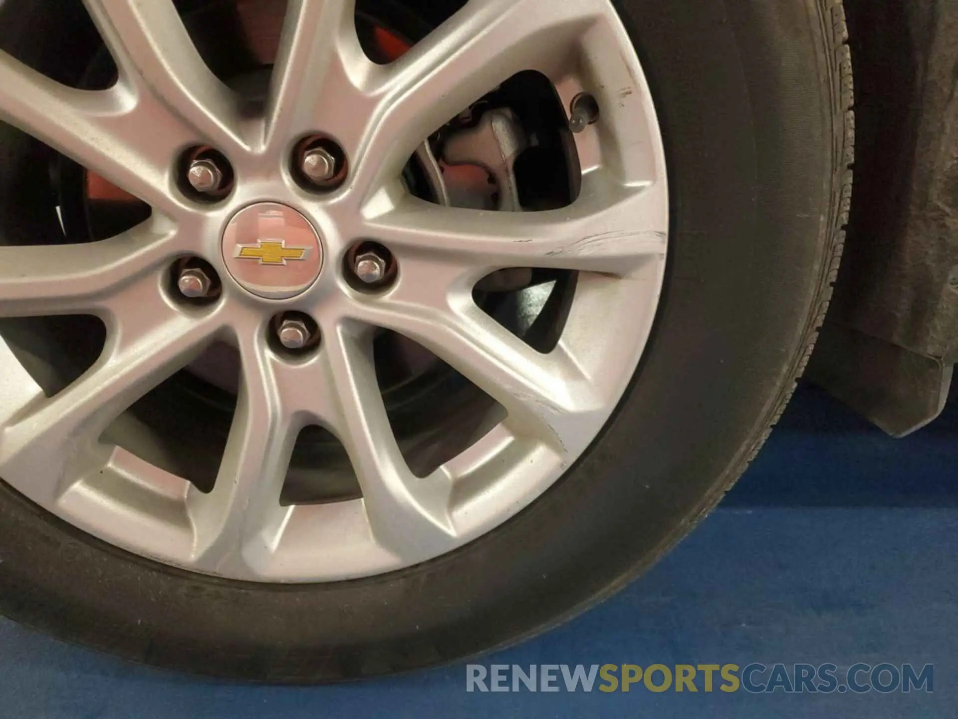 9 fotografías del automóvil dañado 2GNAXTEV6K6260331 CHEVROLET EQUINOX 2019