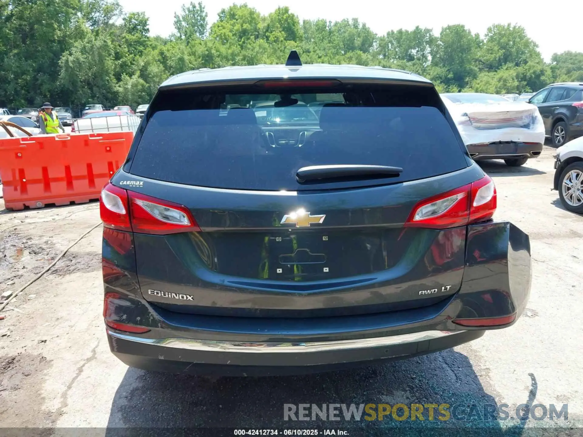 16 fotografías del automóvil dañado 2GNAXTEV6K6267473 CHEVROLET EQUINOX 2019