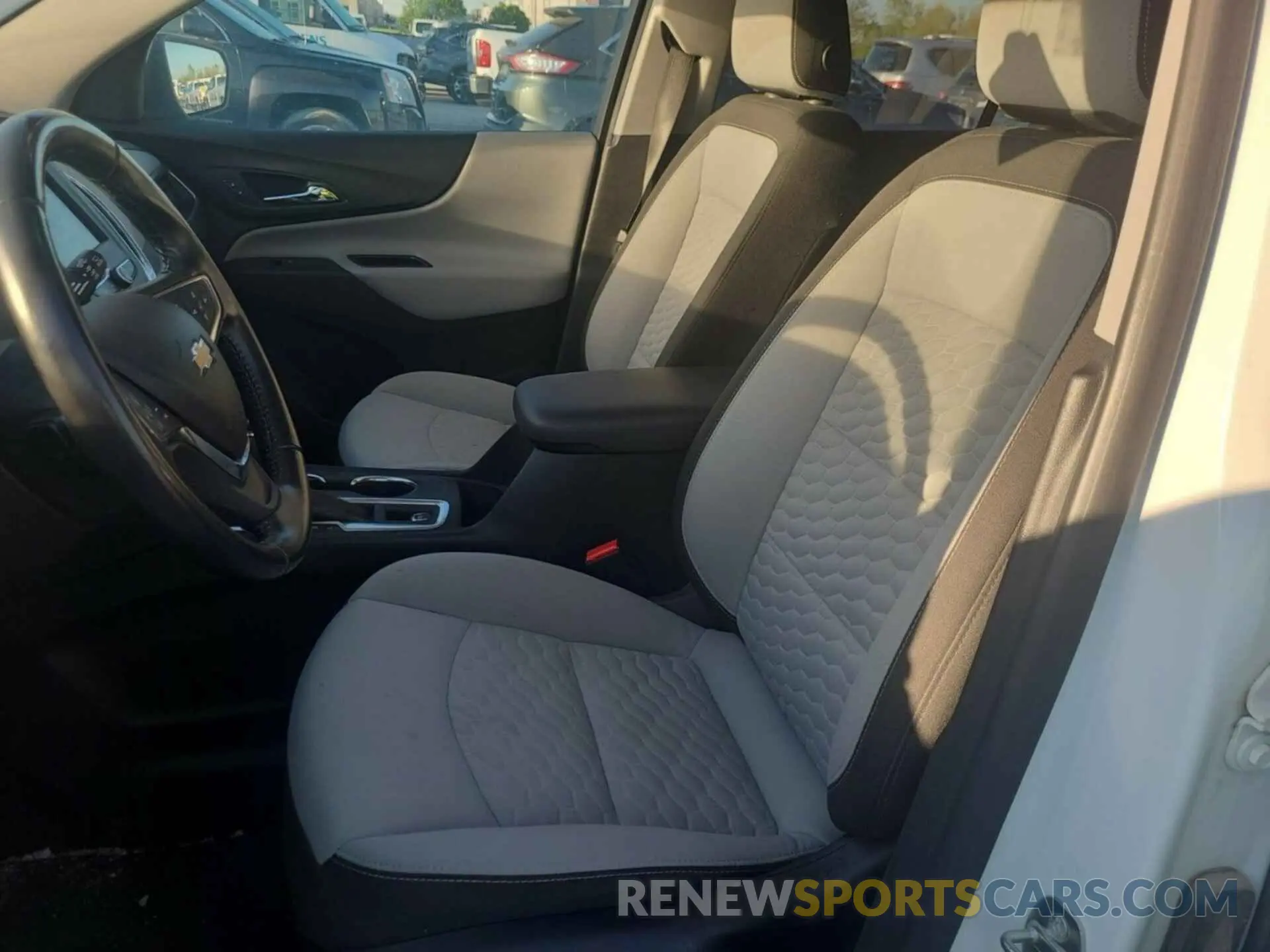 1 fotografías del automóvil dañado 2GNAXTEV7K6167642 CHEVROLET EQUINOX 2019