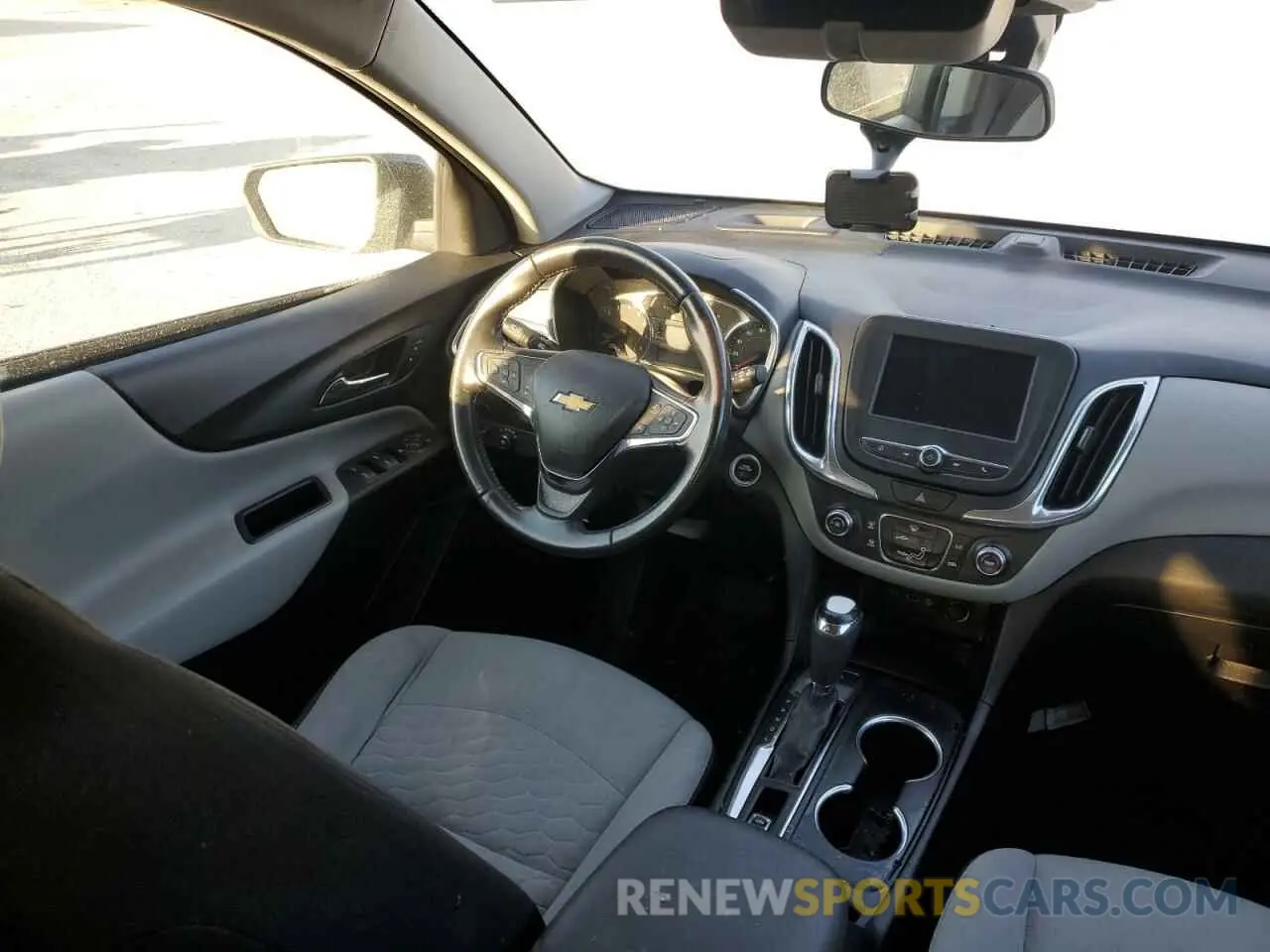 7 fotografías del automóvil dañado 2GNAXTEV8K6142135 CHEVROLET EQUINOX 2019
