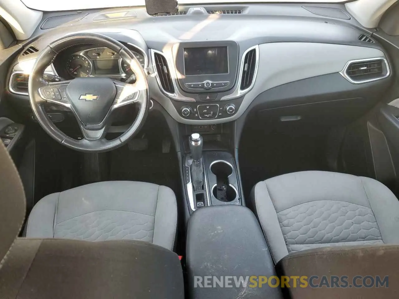 8 fotografías del automóvil dañado 2GNAXTEV8K6142135 CHEVROLET EQUINOX 2019