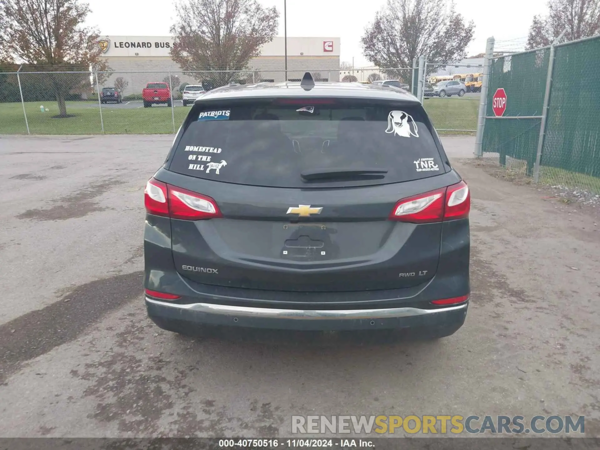 16 fotografías del automóvil dañado 2GNAXTEV8K6152020 CHEVROLET EQUINOX 2019