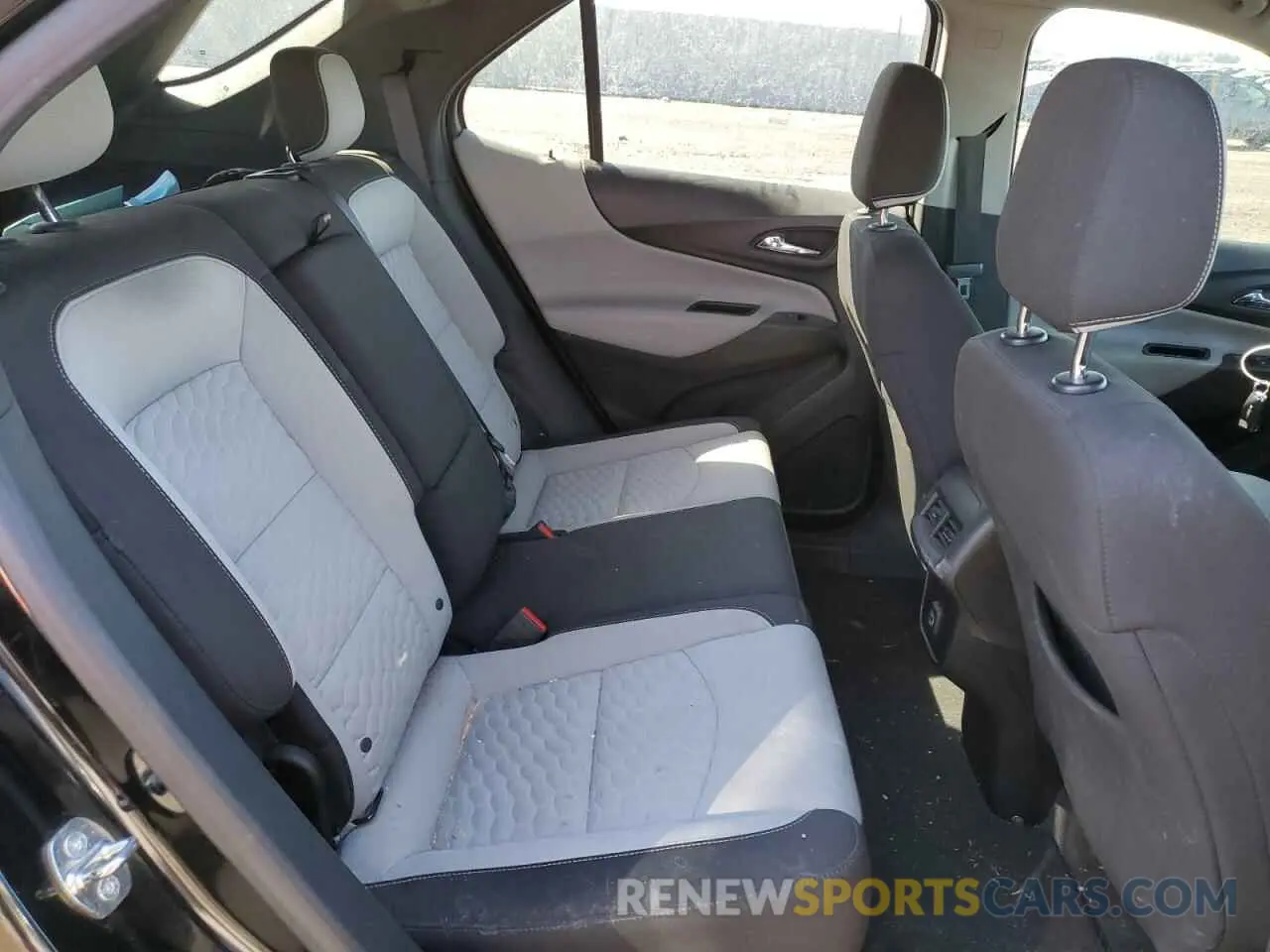 11 fotografías del automóvil dañado 2GNAXTEV8K6166516 CHEVROLET EQUINOX 2019