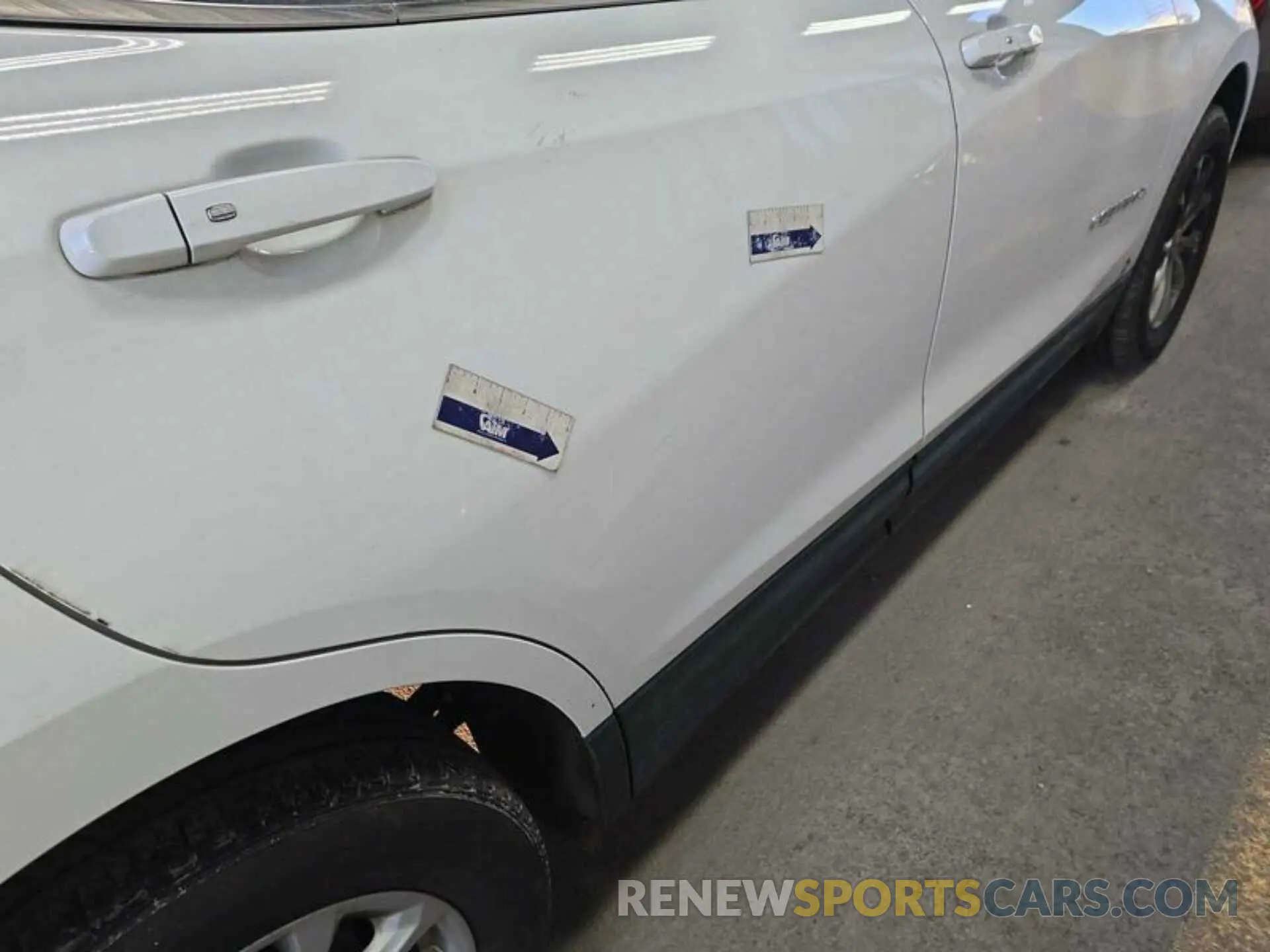 11 fotografías del automóvil dañado 2GNAXTEV8K6219425 CHEVROLET EQUINOX 2019