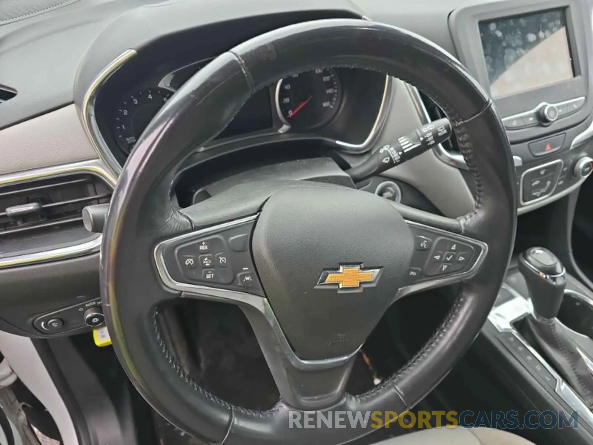 5 fotografías del automóvil dañado 2GNAXTEV8K6219425 CHEVROLET EQUINOX 2019