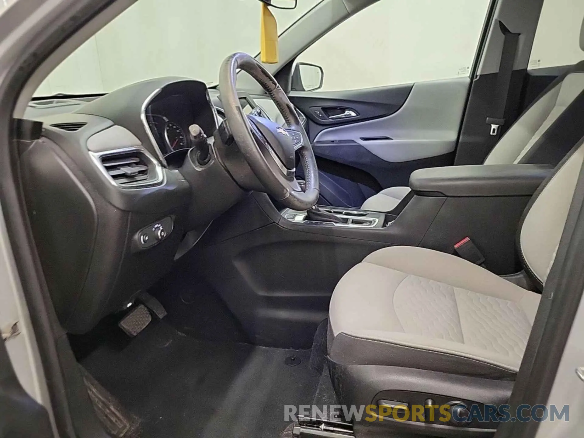7 fotografías del automóvil dañado 2GNAXTEV8K6257804 CHEVROLET EQUINOX 2019