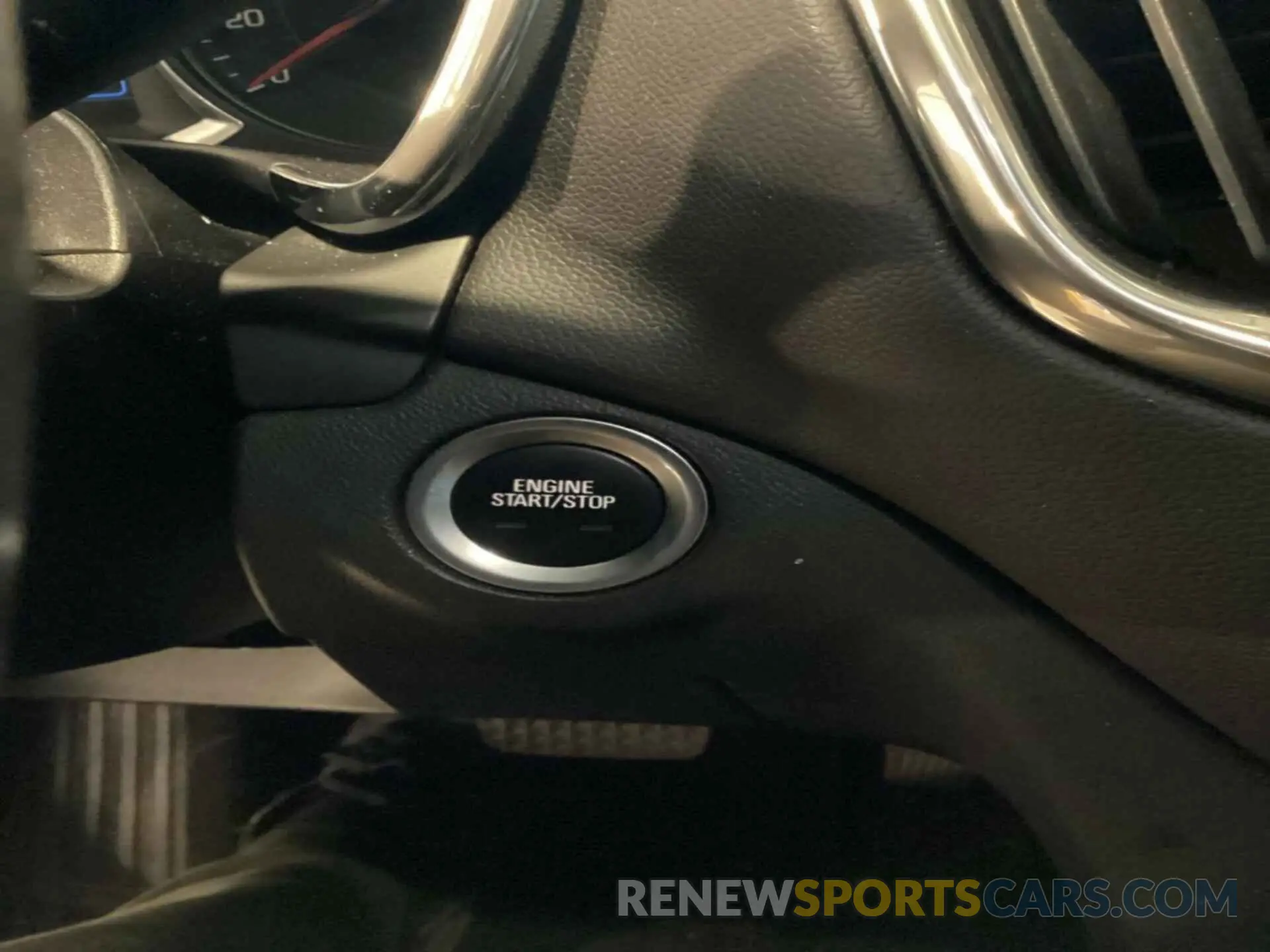 4 fotografías del automóvil dañado 2GNAXTEV9K6165388 CHEVROLET EQUINOX 2019