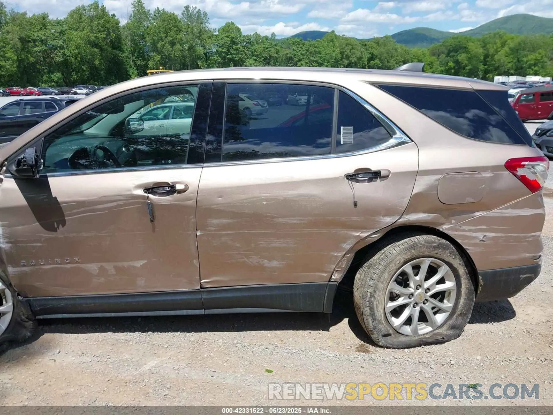 18 fotografías del automóvil dañado 2GNAXTEVXK6232662 CHEVROLET EQUINOX 2019