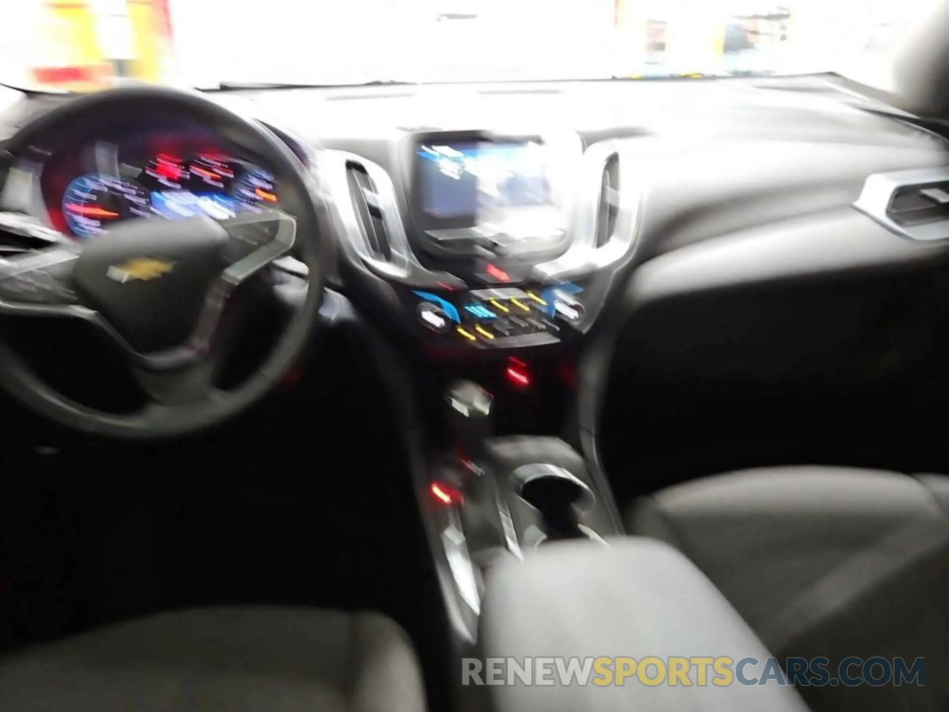 11 fotografías del automóvil dañado 2GNAXTEVXK6258081 CHEVROLET EQUINOX 2019