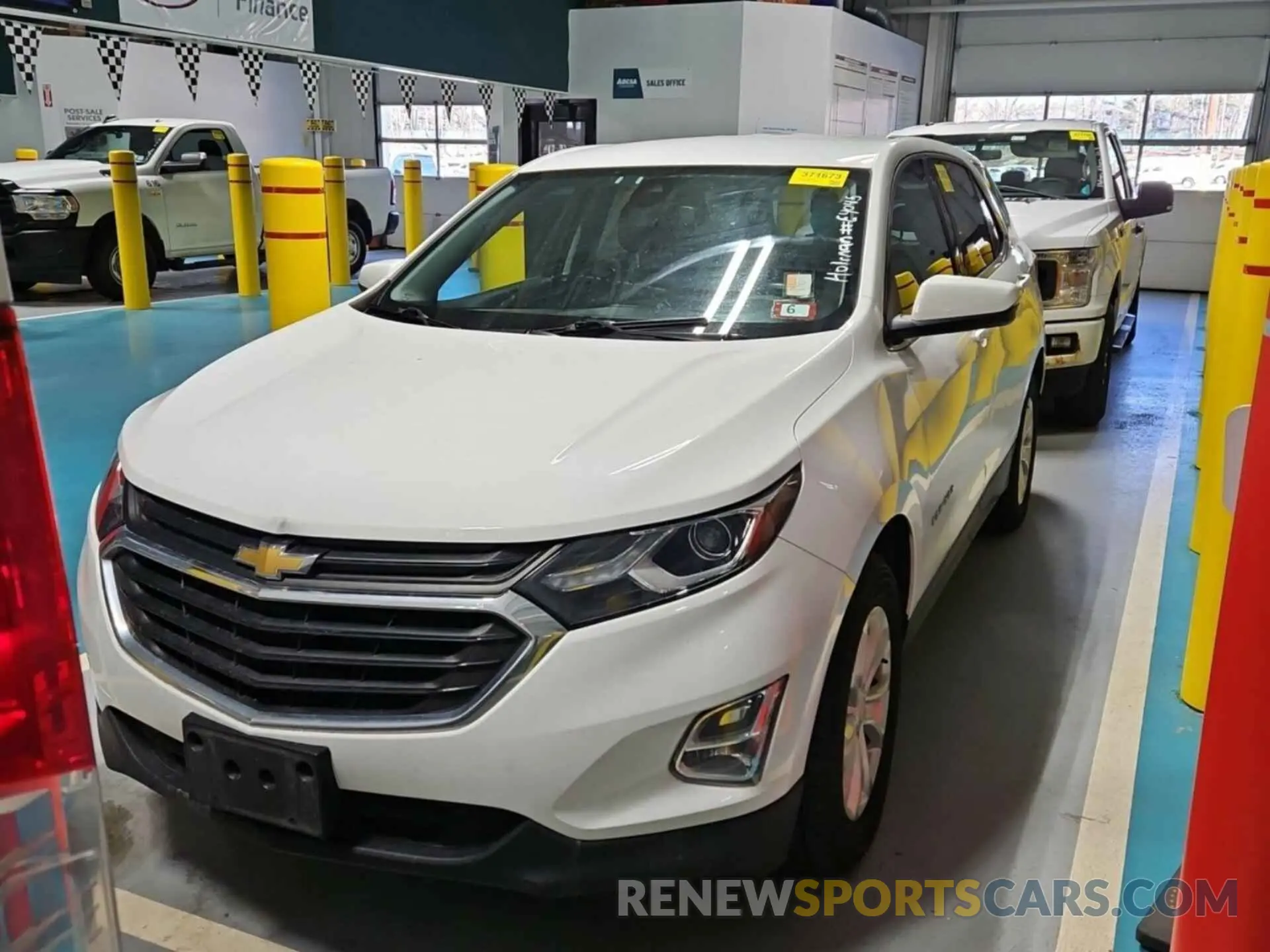 18 fotografías del automóvil dañado 2GNAXTEVXK6258081 CHEVROLET EQUINOX 2019
