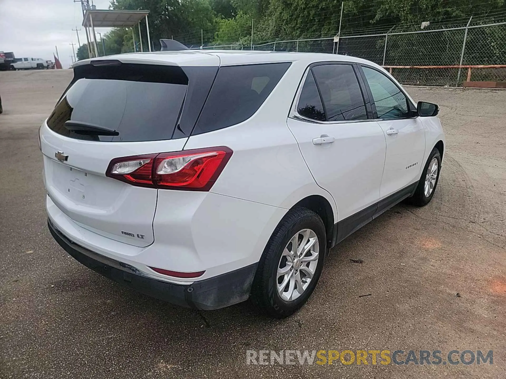 5 fotografías del automóvil dañado 2GNAXTEVXK6273244 CHEVROLET EQUINOX 2019