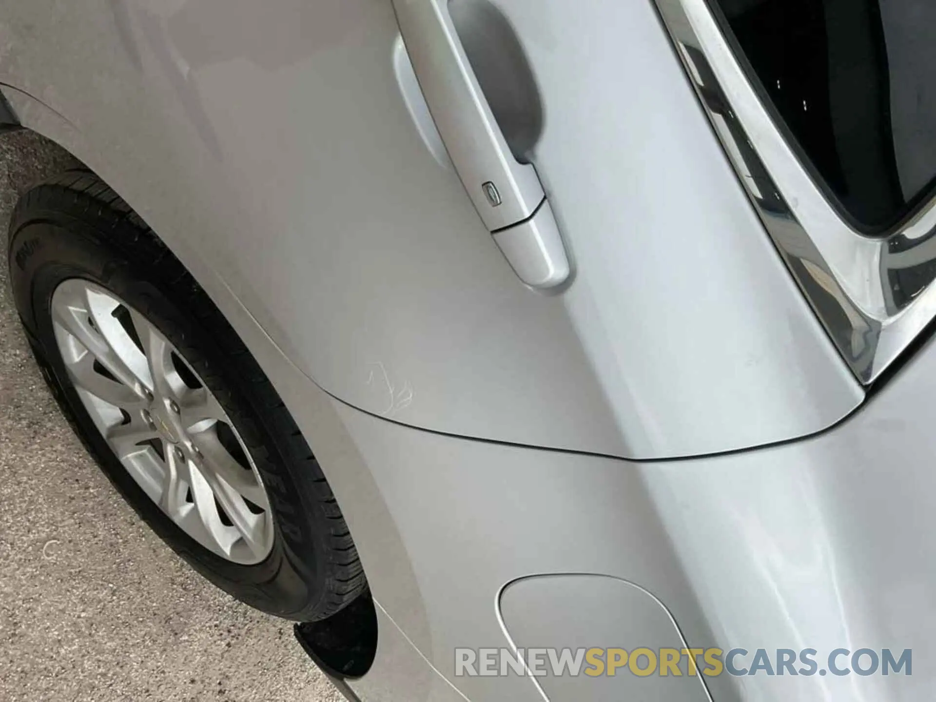 11 fotografías del automóvil dañado 2GNAXTEVXK6276015 CHEVROLET EQUINOX 2019