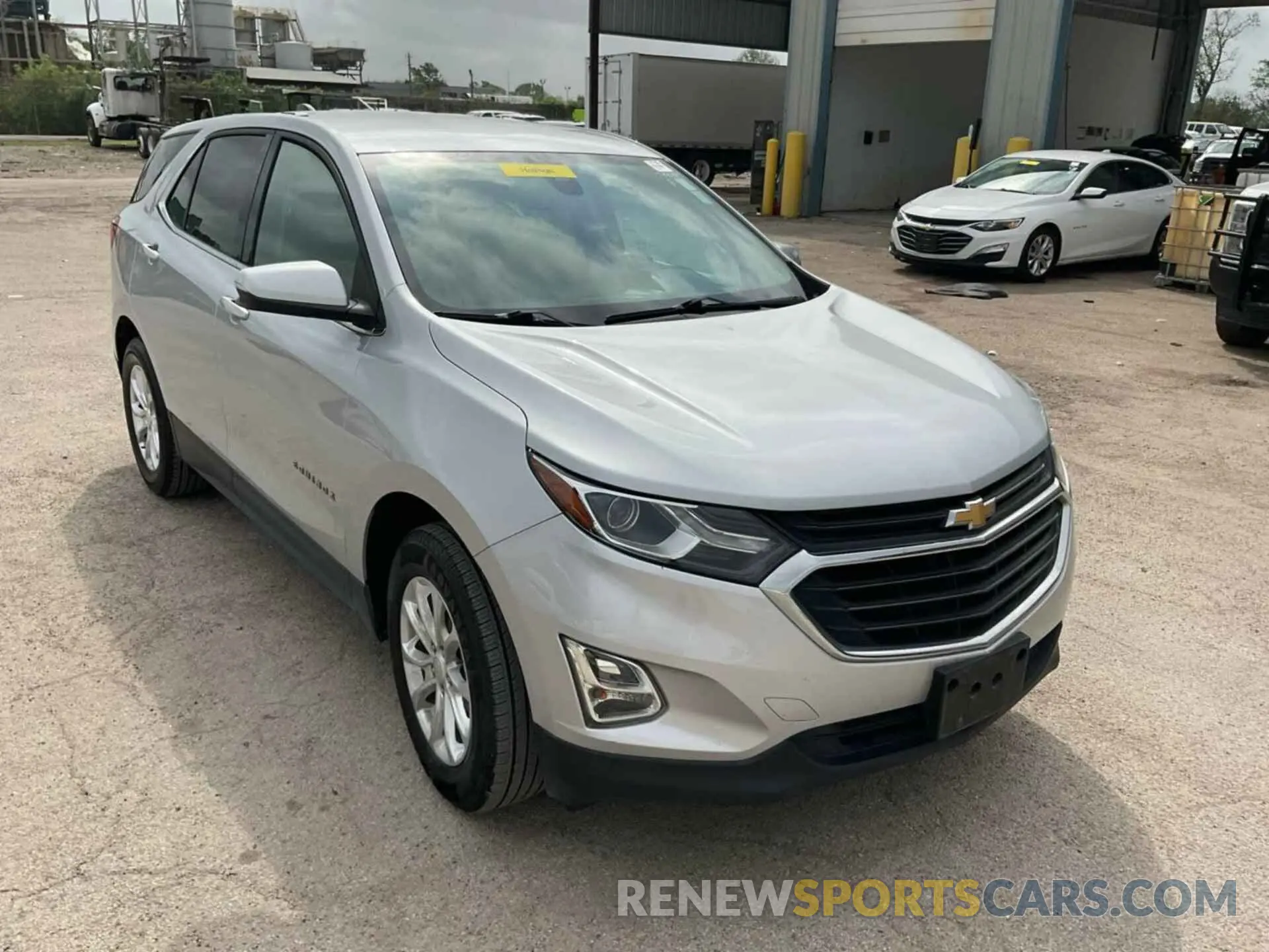3 fotografías del automóvil dañado 2GNAXTEVXK6276015 CHEVROLET EQUINOX 2019