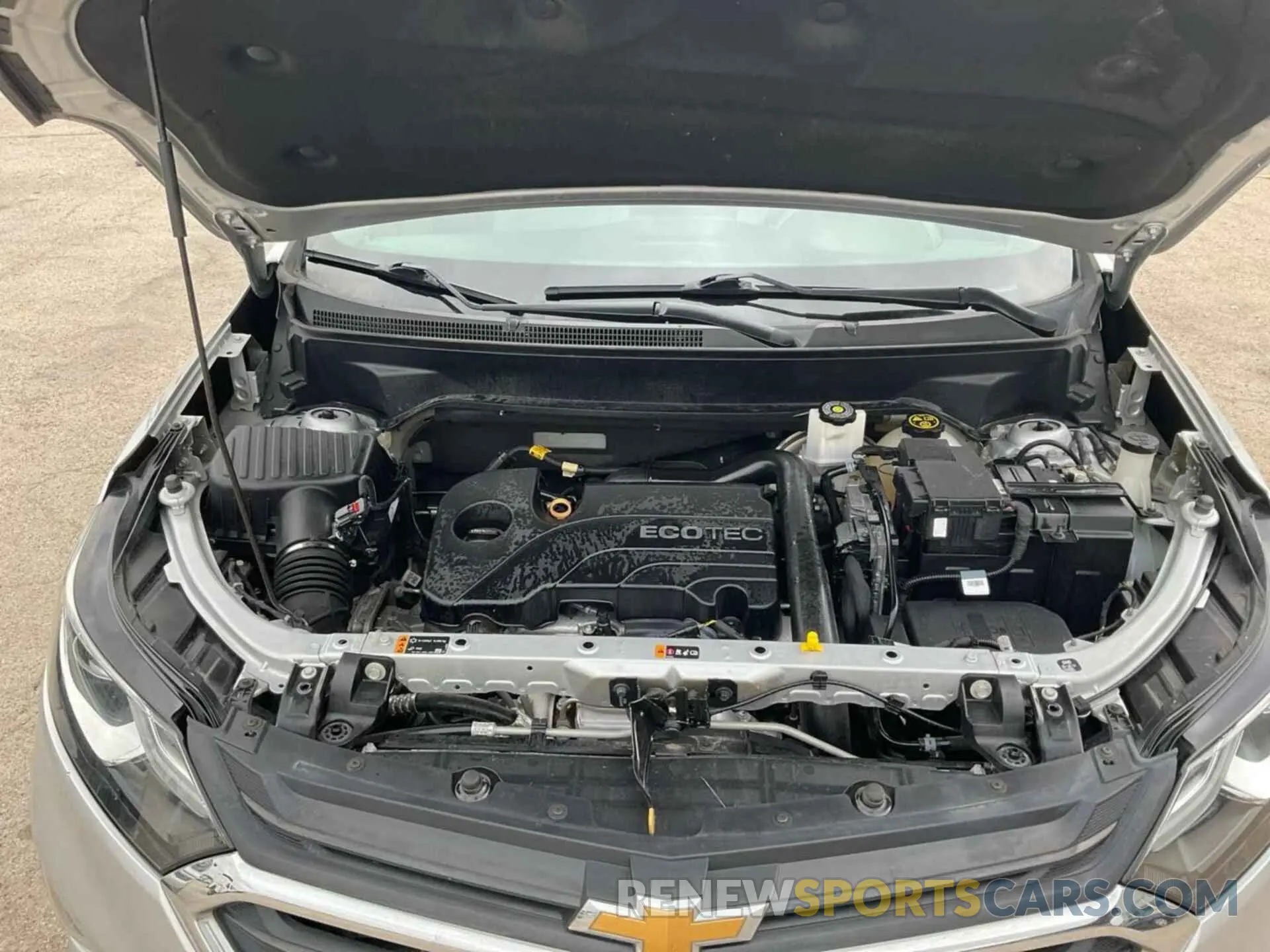 4 fotografías del automóvil dañado 2GNAXTEVXK6276015 CHEVROLET EQUINOX 2019