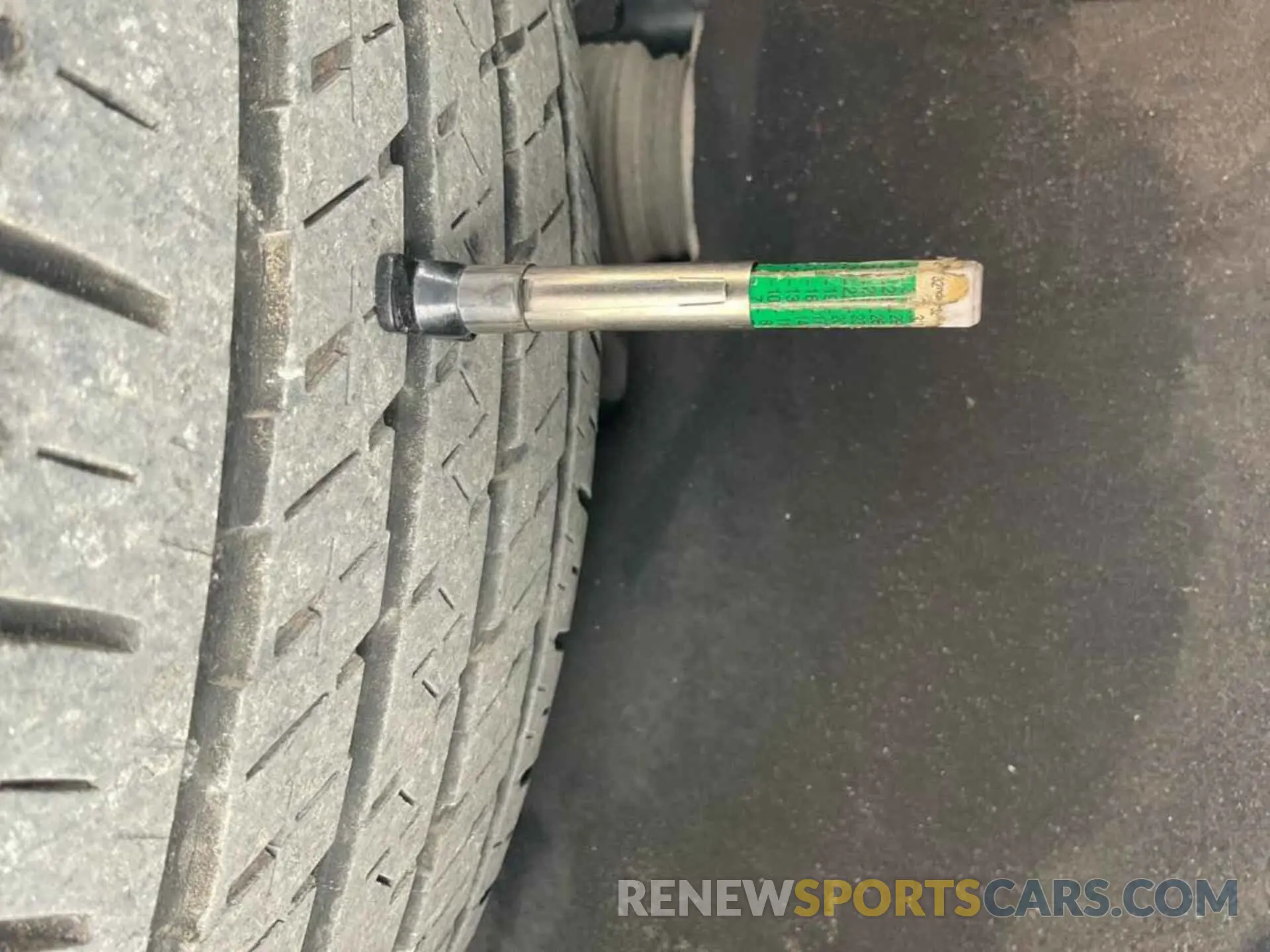 8 fotografías del automóvil dañado 2GNAXTEVXK6276015 CHEVROLET EQUINOX 2019
