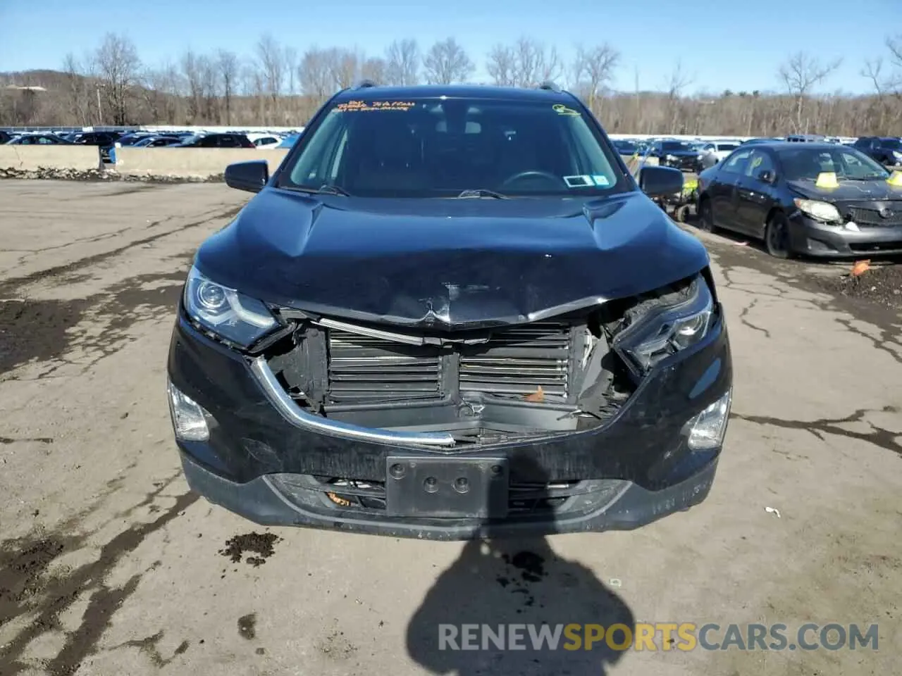 5 fotografías del automóvil dañado 2GNAXUEV0K6138893 CHEVROLET EQUINOX 2019