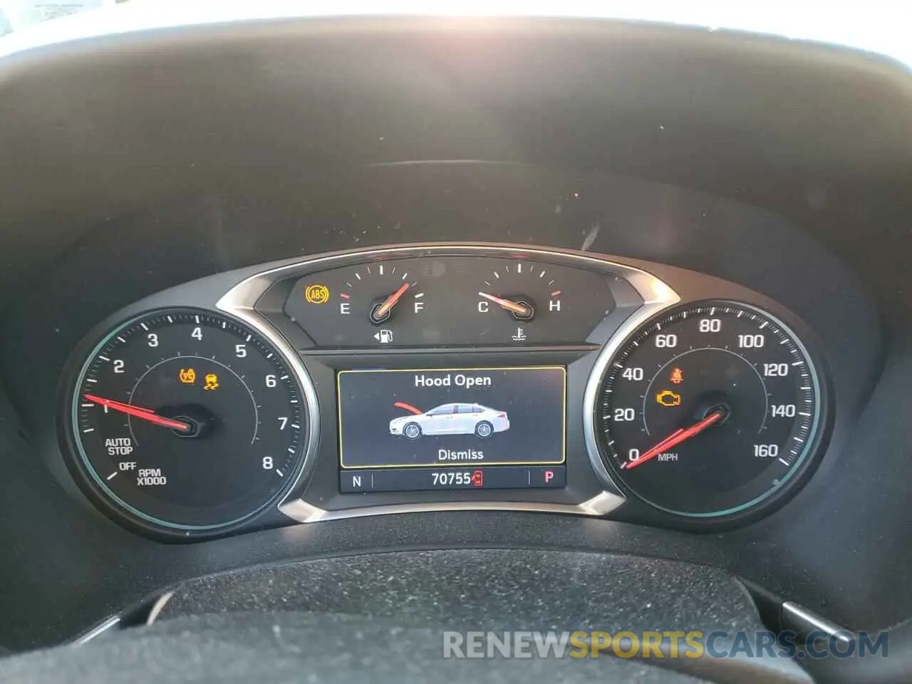 9 fotografías del automóvil dañado 2GNAXUEV0K6138893 CHEVROLET EQUINOX 2019