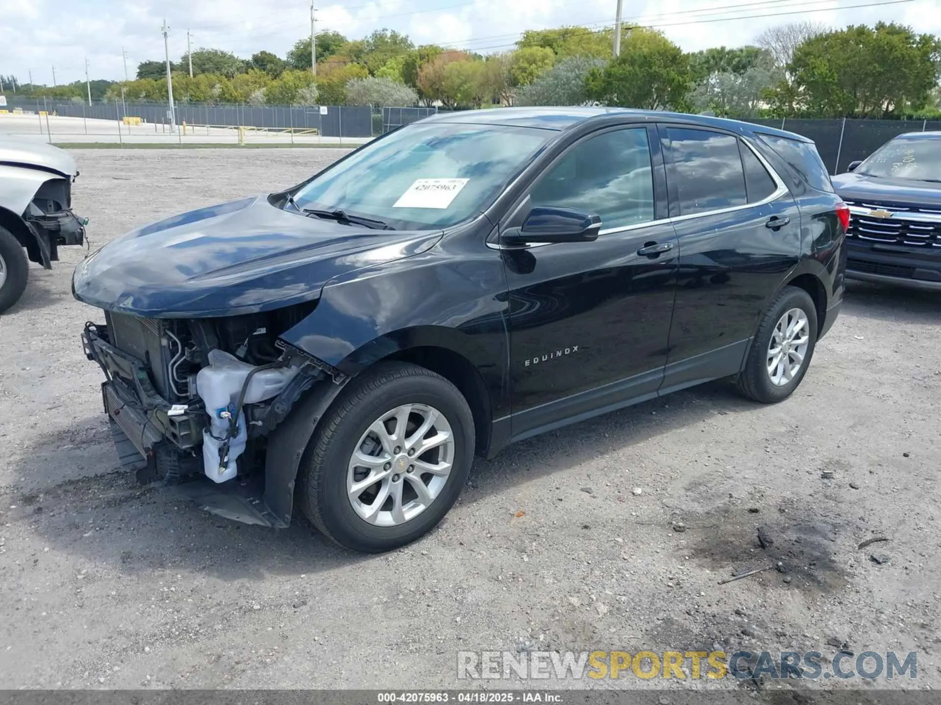 2 fotografías del automóvil dañado 2GNAXUEV0K6253705 CHEVROLET EQUINOX 2019