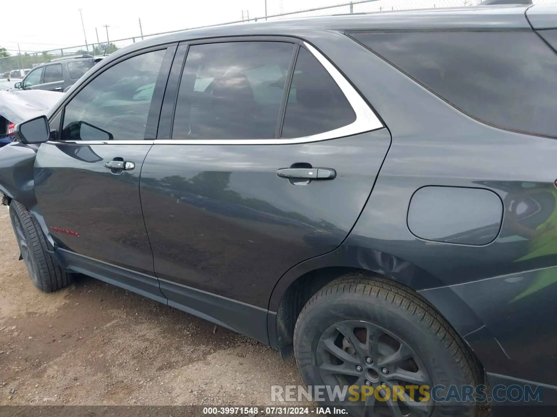 14 fotografías del automóvil dañado 2GNAXUEV1K6116045 CHEVROLET EQUINOX 2019