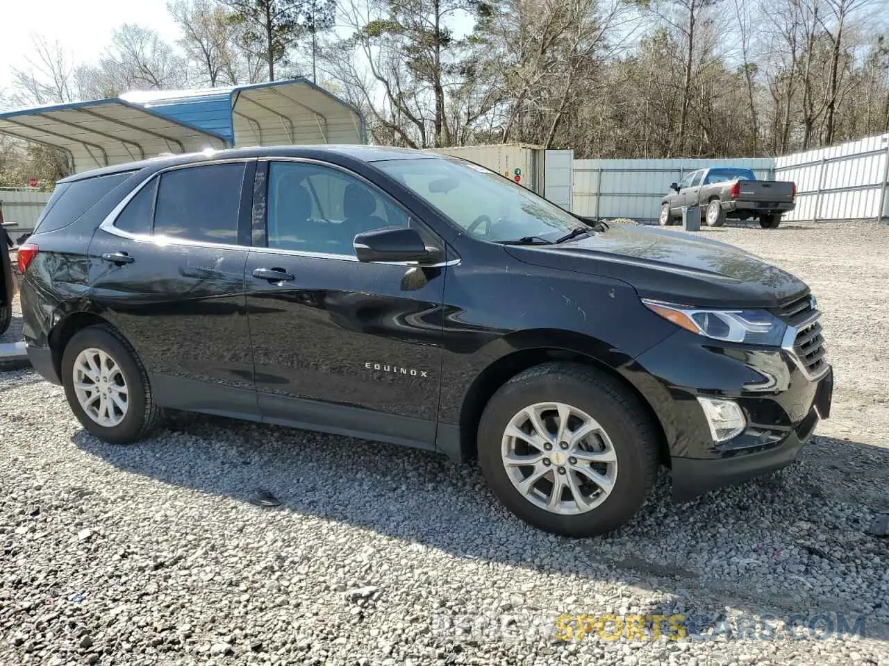 4 fotografías del automóvil dañado 2GNAXUEV1K6232782 CHEVROLET EQUINOX 2019