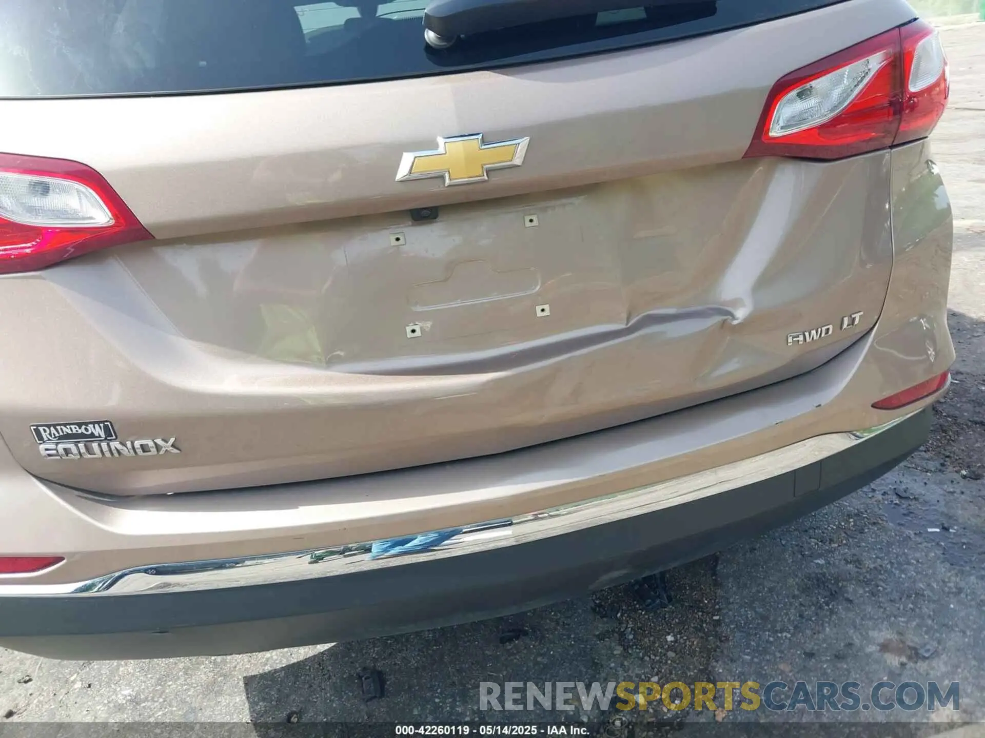 17 fotografías del automóvil dañado 2GNAXUEV1K6237013 CHEVROLET EQUINOX 2019